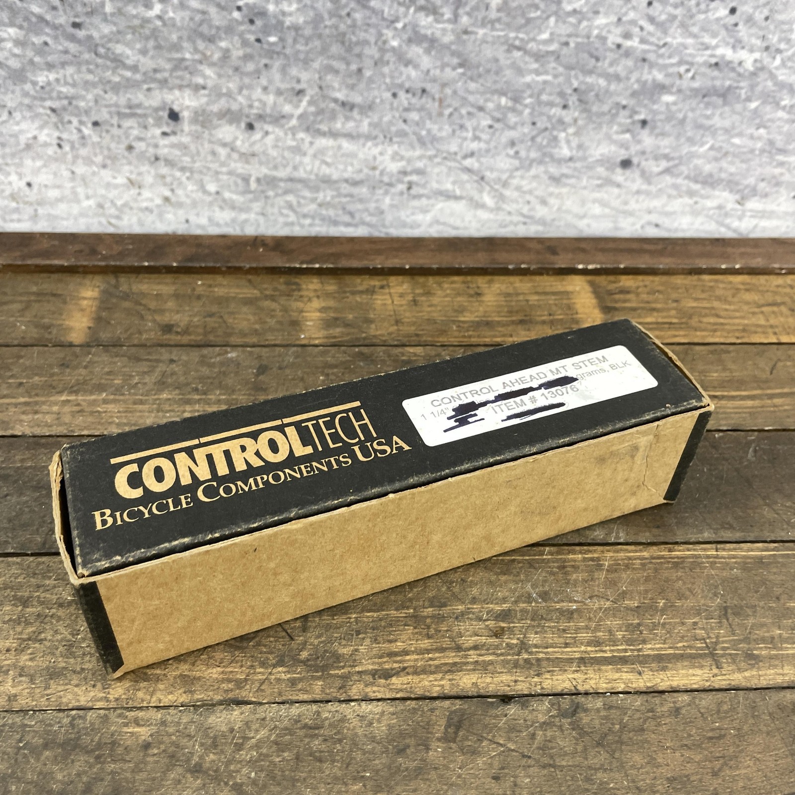 Vintage ControlTech Threadless Stem 1 1/4 in Threadless 130 mm Black USA 205g