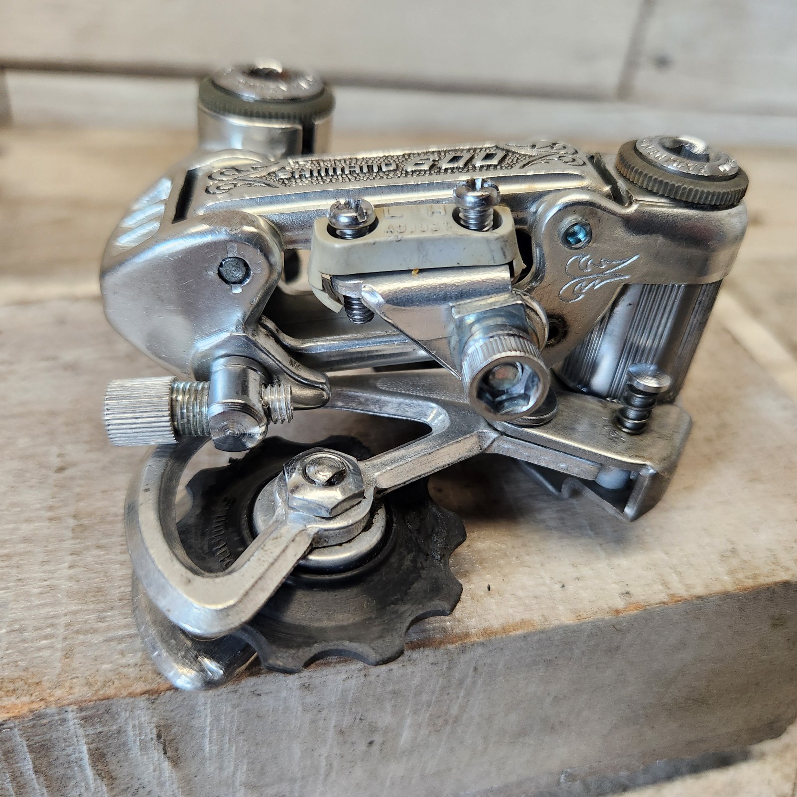 197os Shimano 600 Arabesque Rear Derailleur Short Cage Bolt-On Japan Race