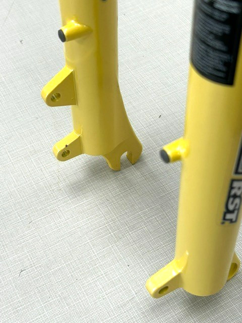 RST Capa Yellow Front Suspension Fork 26″ ATB MTB Rim Disc Brake Threaded 1 1/8