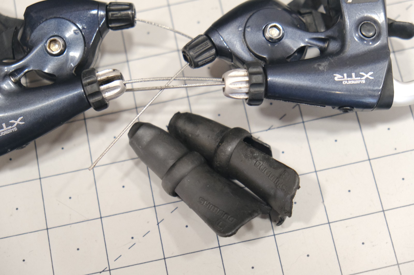 Vintage Shimano XTR ST-M900 Shifter Set 3×8 Speed