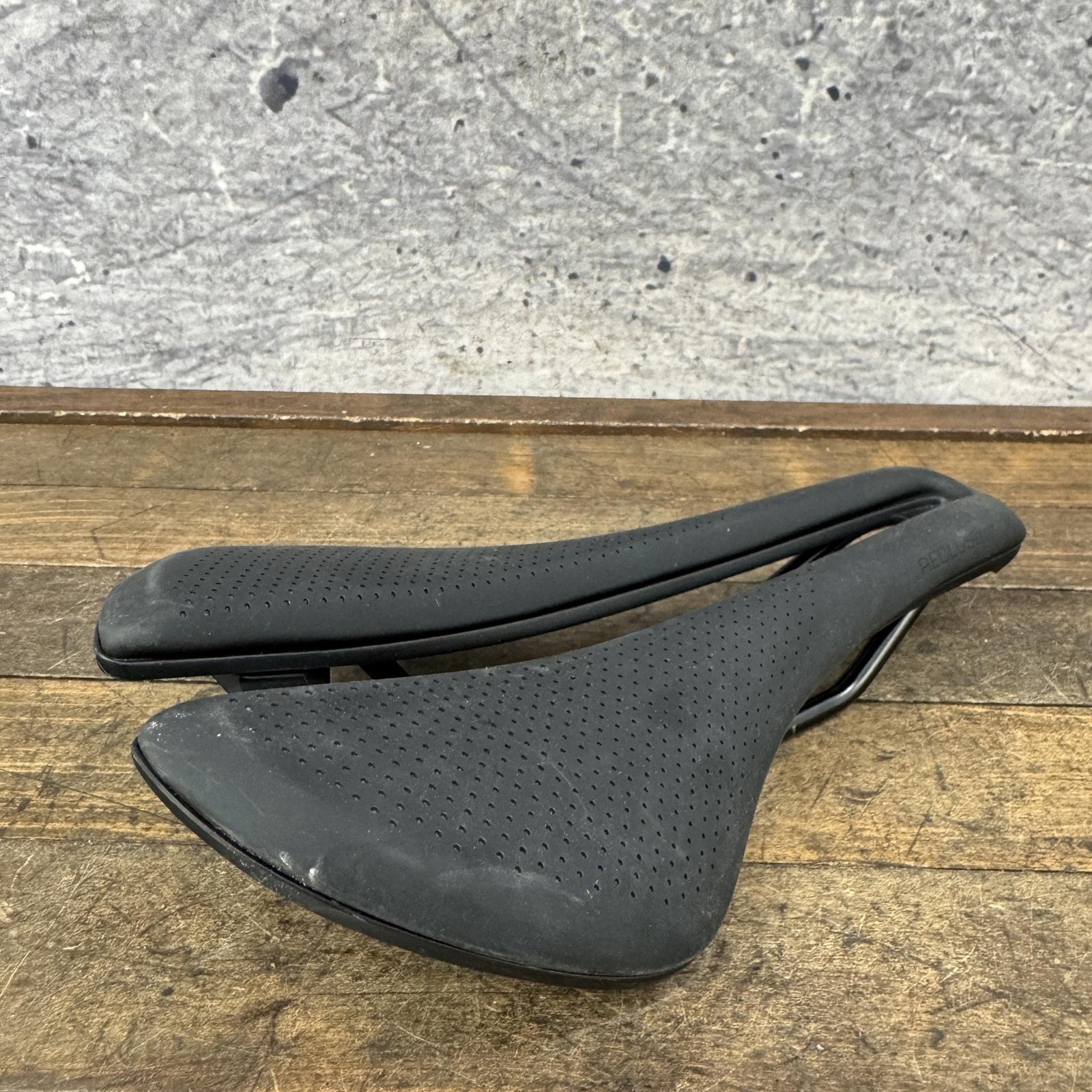 Bontrager Aeolus Elite Bicycle Saddle 145mm Seat Black Short Road TT Cutout
