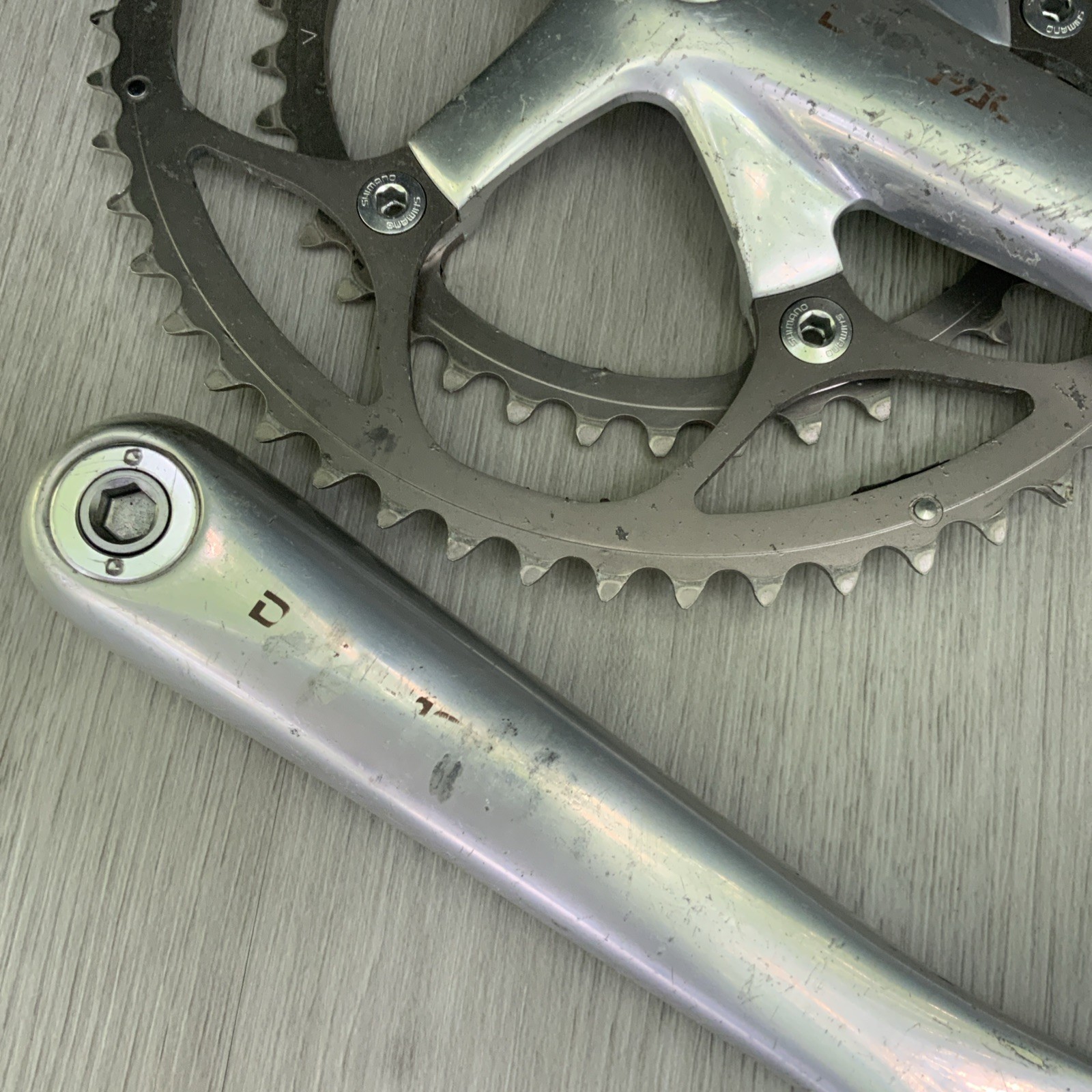 SHIMANO DURA ACE CRANKSET 7700 DOUBLE 172.5 MM ARMS 53-39 TOOTH OCTALINK