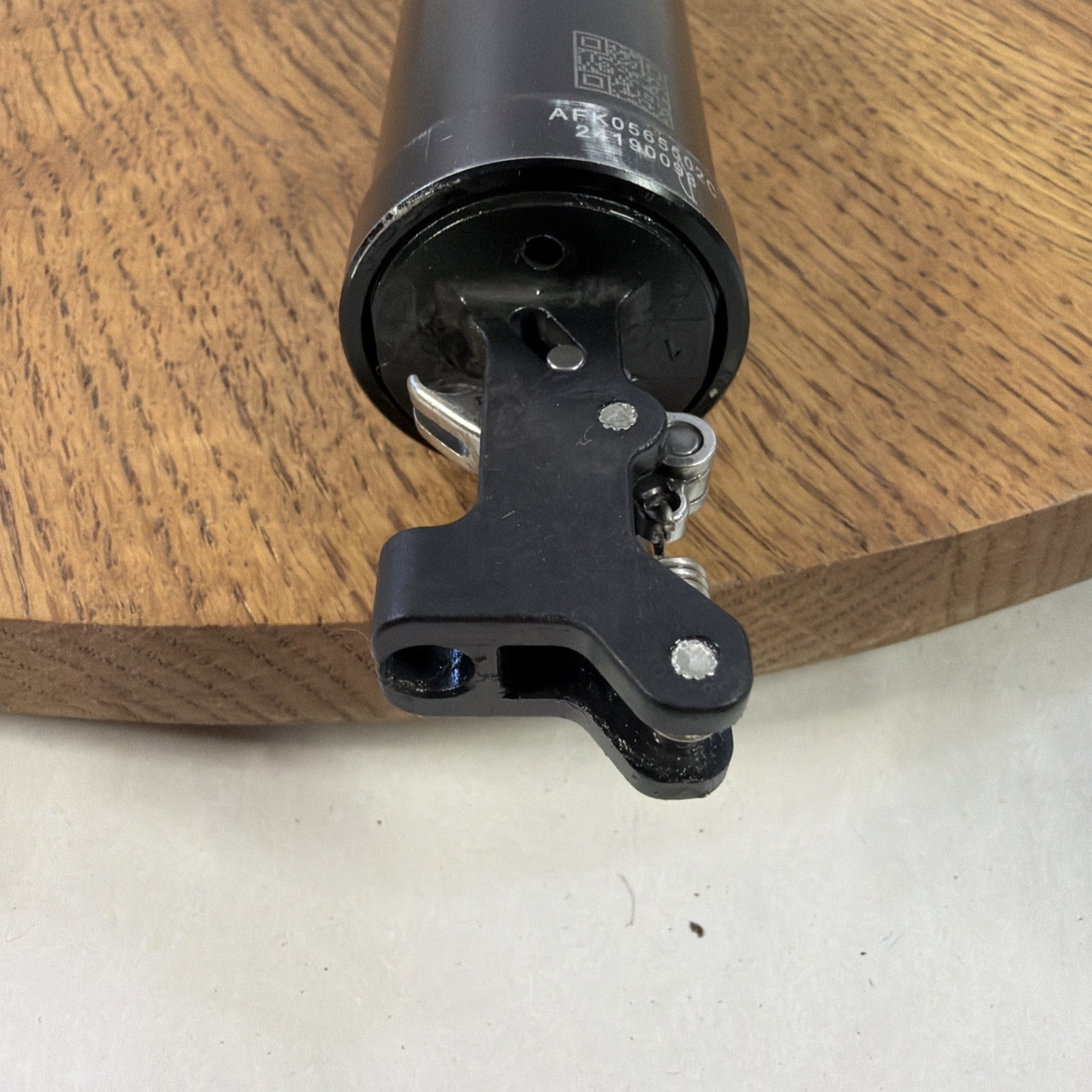 X-Fusion Manic Dropper Post 34.9mm, 150mm of Travel. Parts Only