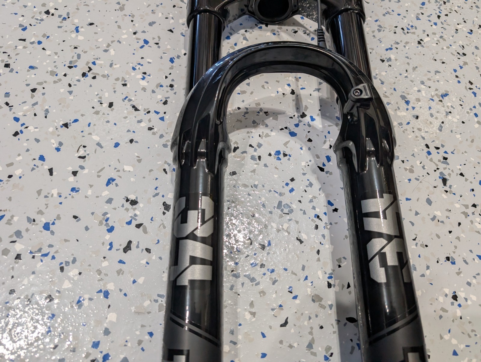 2022 Fox 34 Float Rhythm 130mm GRIP damper Live Valve 29