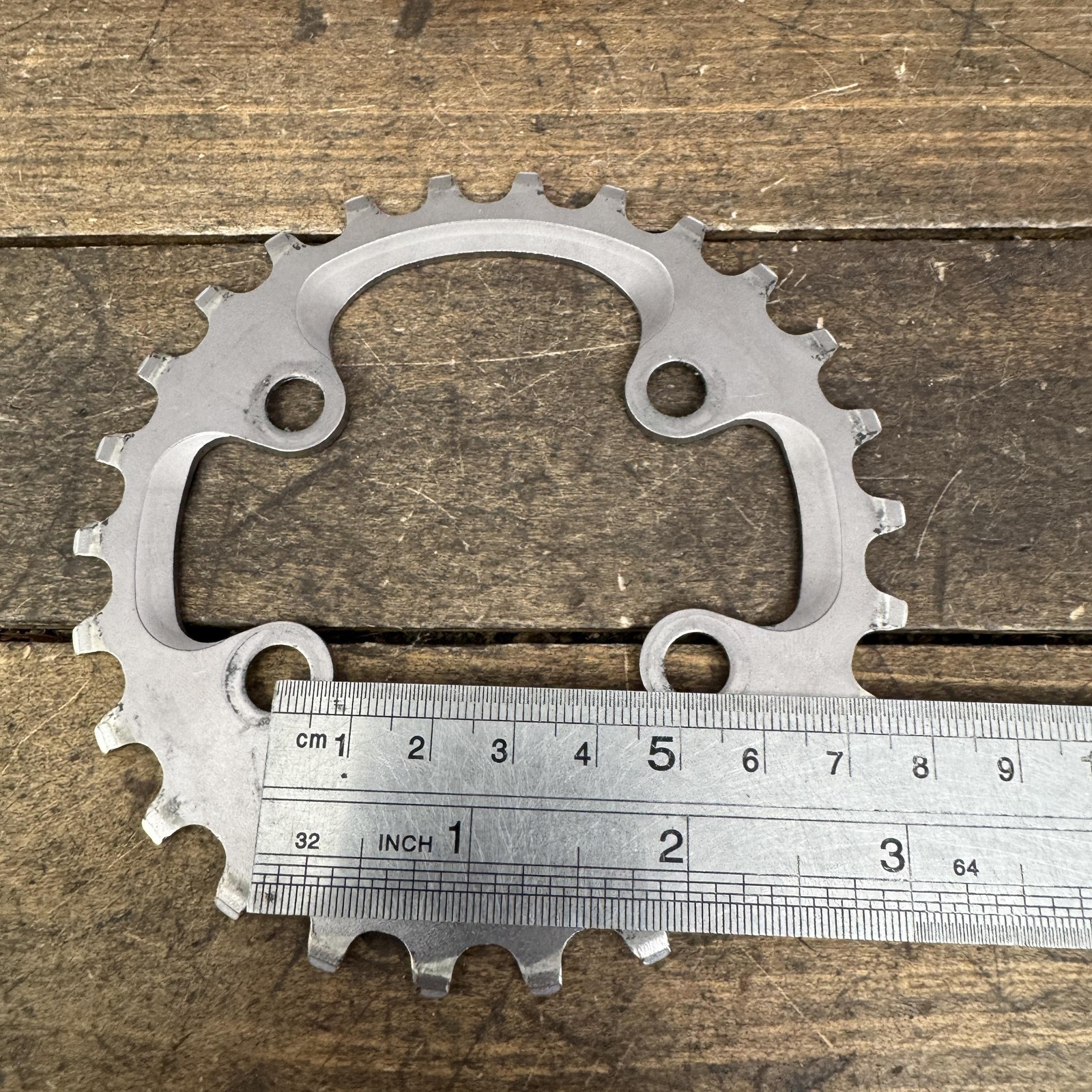 Shimano 26T Chainring 64 BCD 4-Arm Asymmetric Silver 11 Speed MTB Bike Inner 26