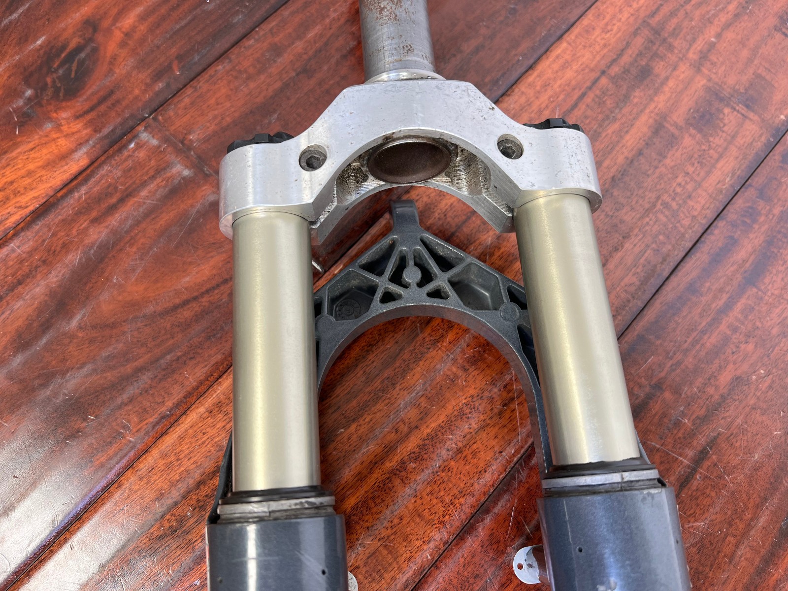 Vintage Manitou Mach 5 Pro XC Suspension Fork 1-1/8 V-Brake 26in Retro MTB