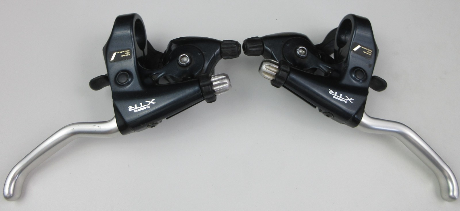 Shimano XTR ST-M900 3×8 Speed Shifter – Brake Levers Excellent!