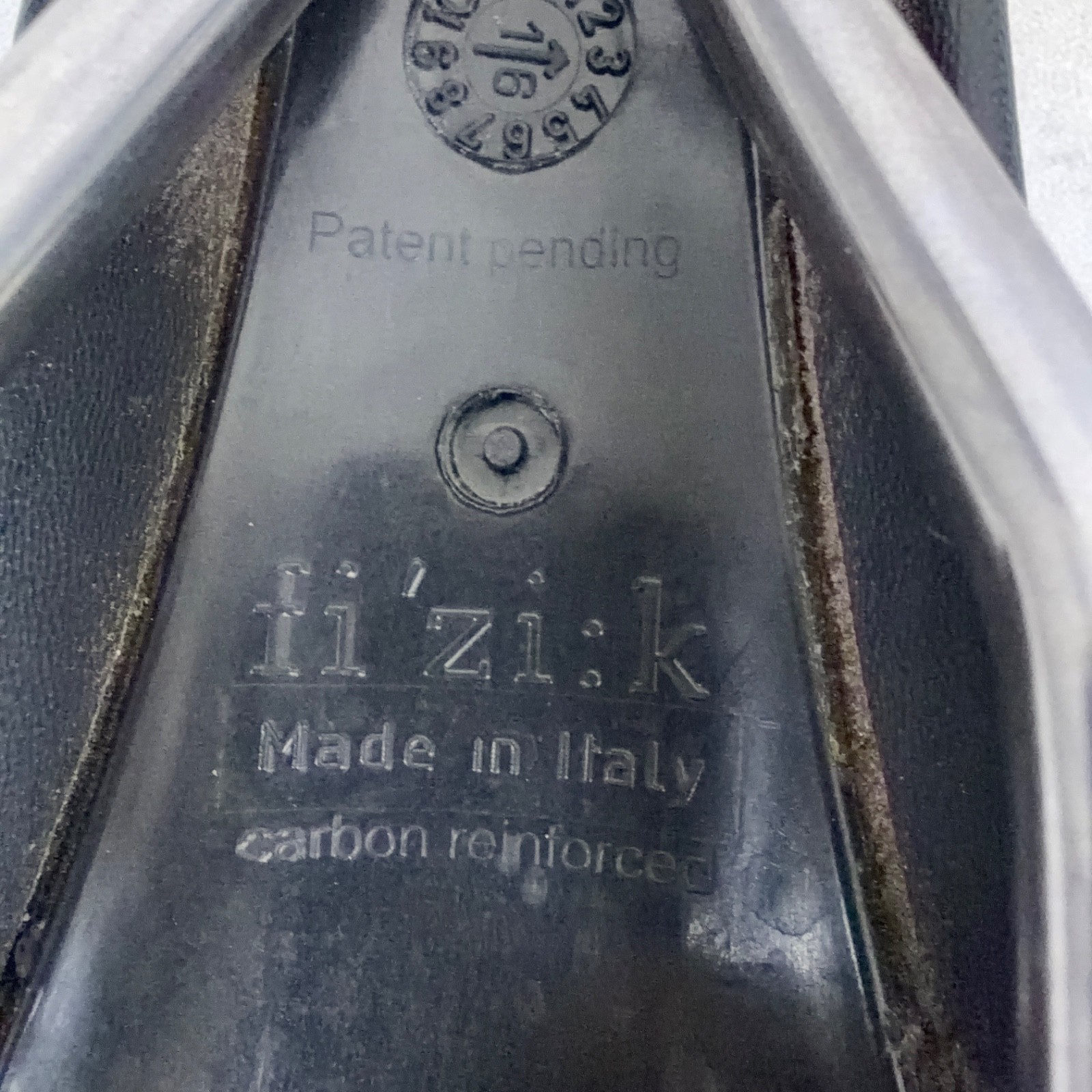 fi’zi:k Fizik Arione Carbon K:ium Titanium Rail Bike Seat Saddle 130/305mm 244g
