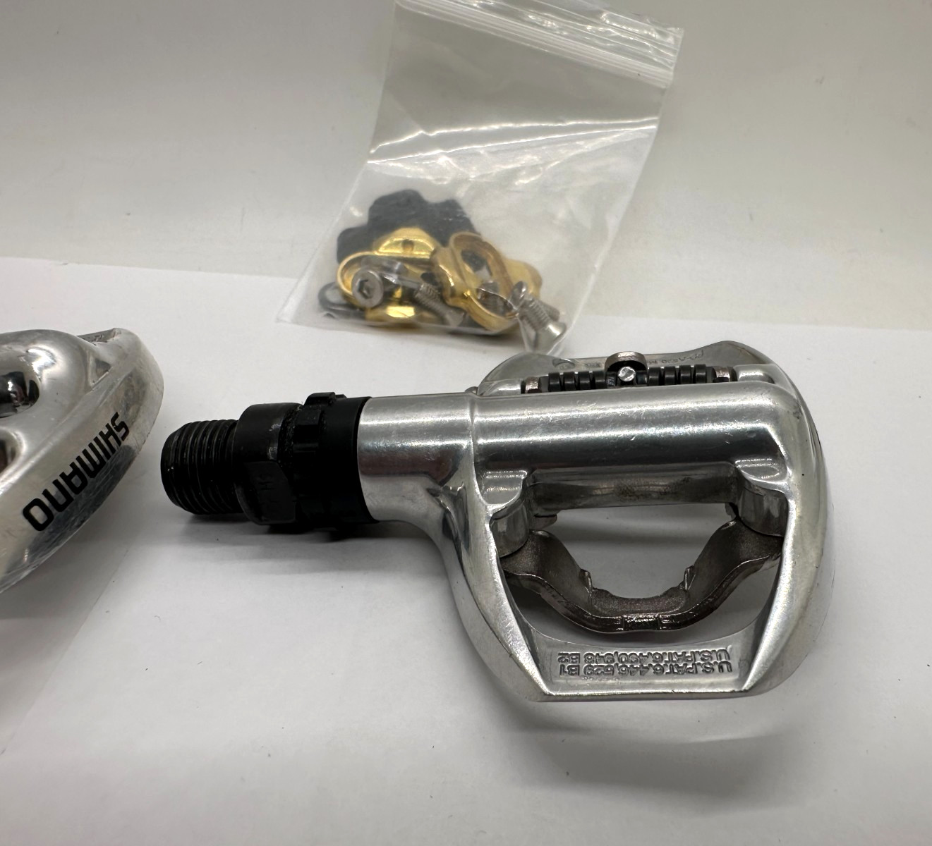 Shimano SPD Cycling Pedals Spinning Mountain Bike PD-A520 MTB Clipless 2 BOLT