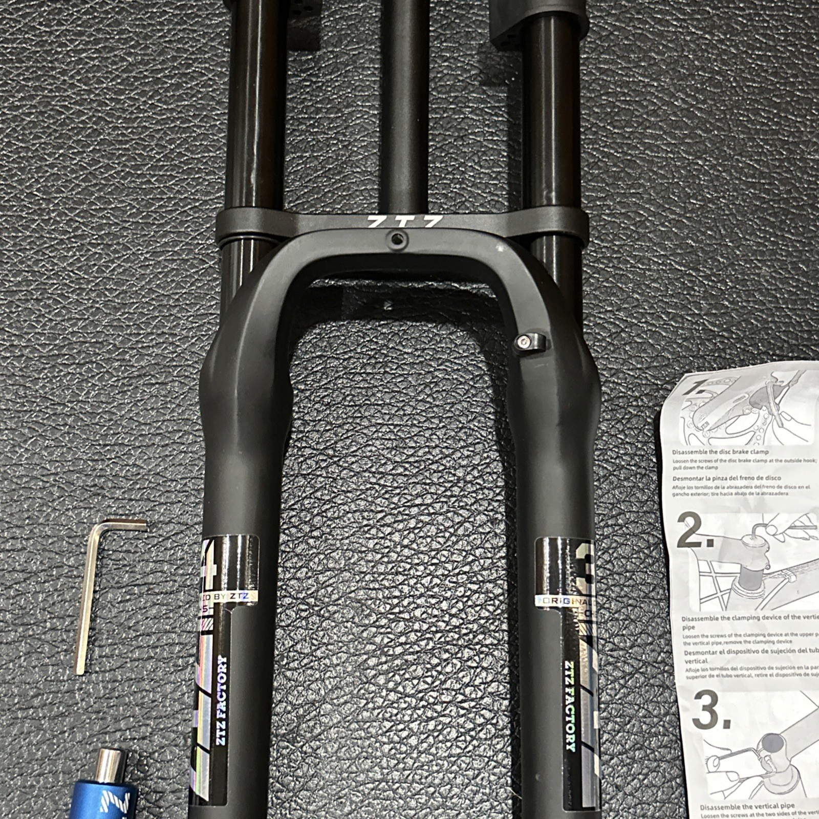 ZTZ 27.5 Inch 4.0 Tire Bike Fork – 180 m Travel, 135mm Hub Spacing, QR 9mm 1 1/8