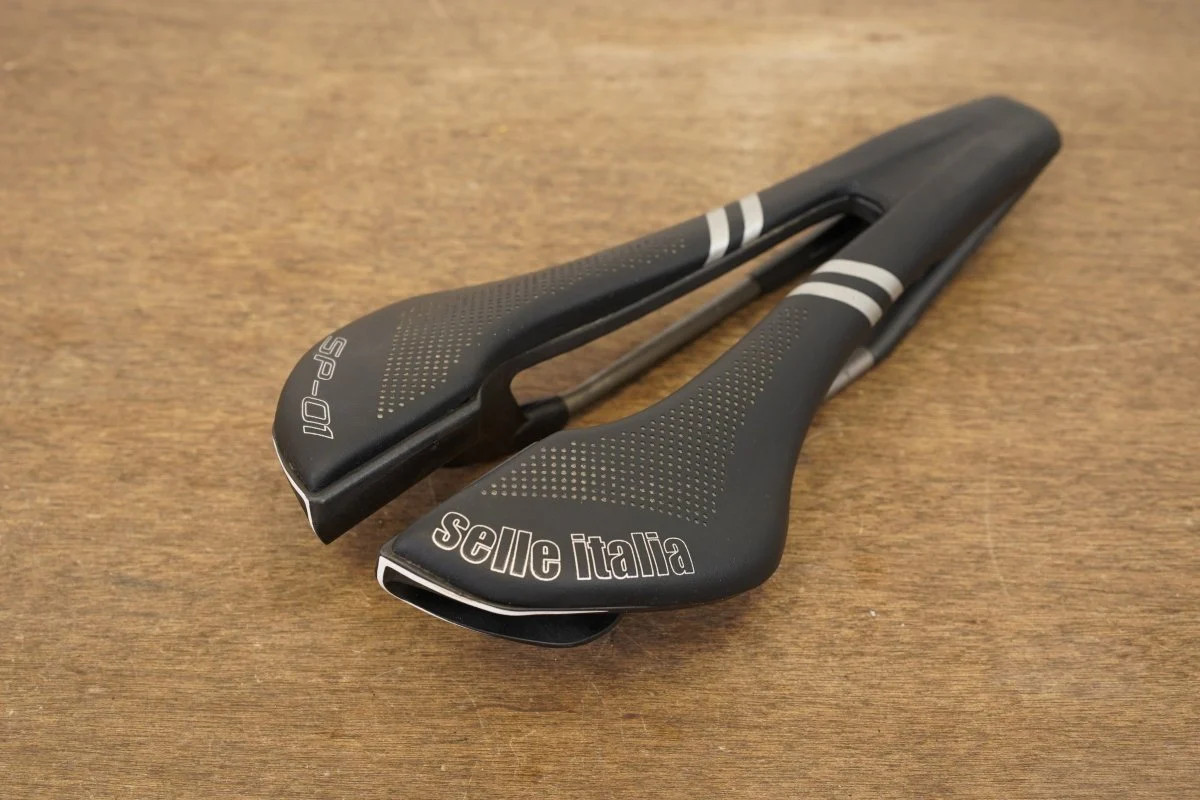 132mm Selle Italia SP-01 Superflow Titanium Rail Road Saddle 198g