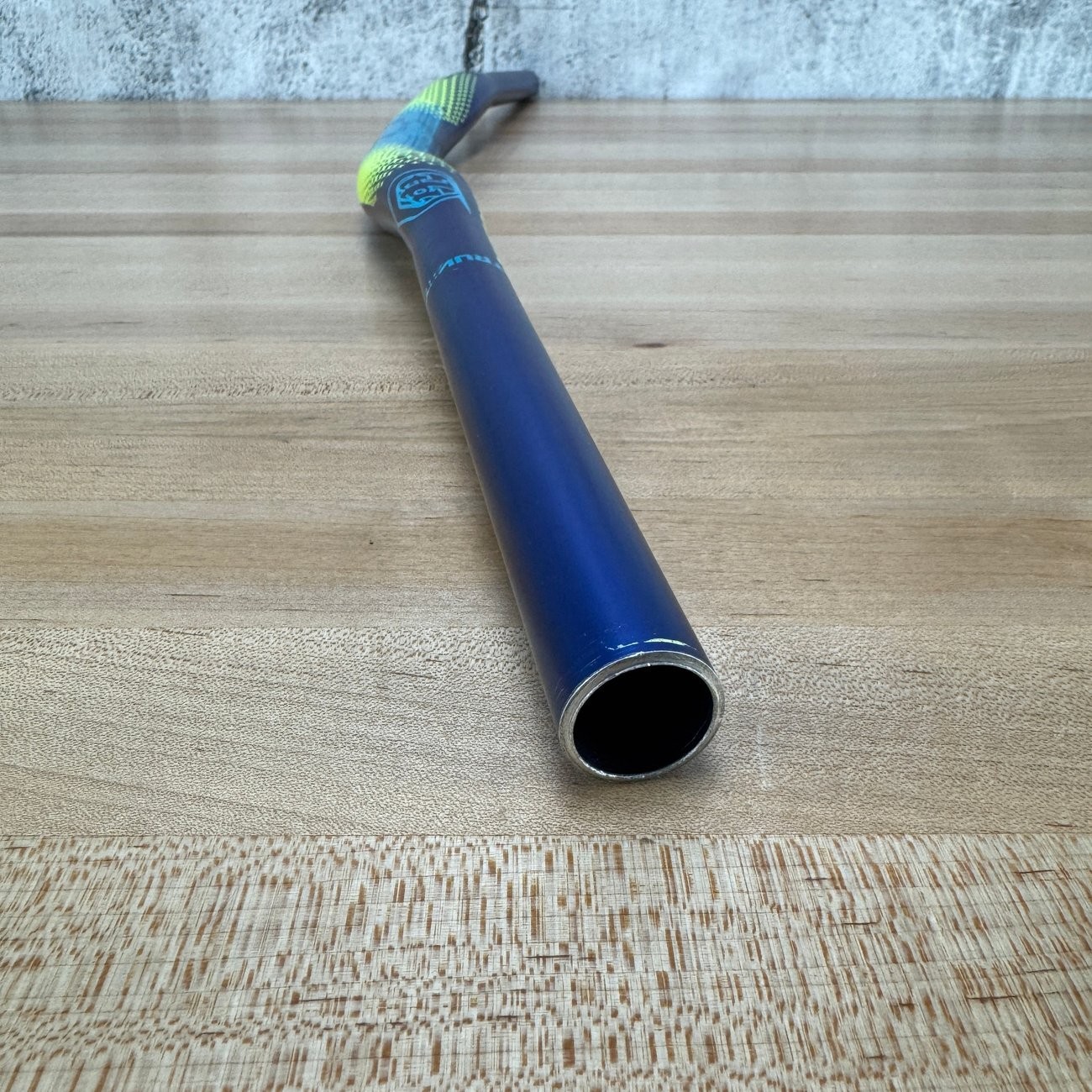 Troy Lee Decendant 780mm 25mm Rise Blue MTB Bike Flat Handlebar 348g