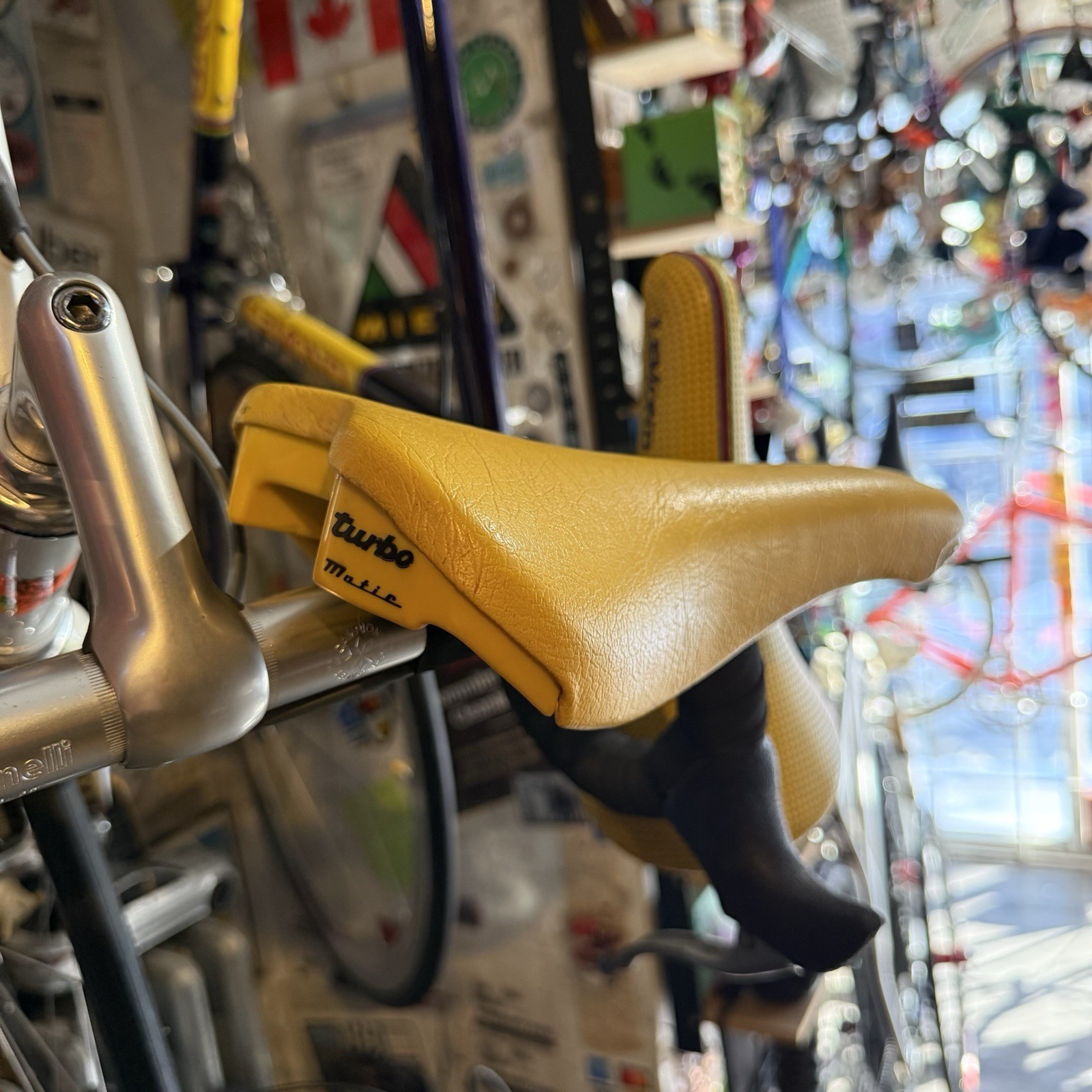 VINTAGE 1980’s / 90’s SELLE ITALIA TURBOMATIC SADDLE RARE TITANIUM RAILS YELLOW