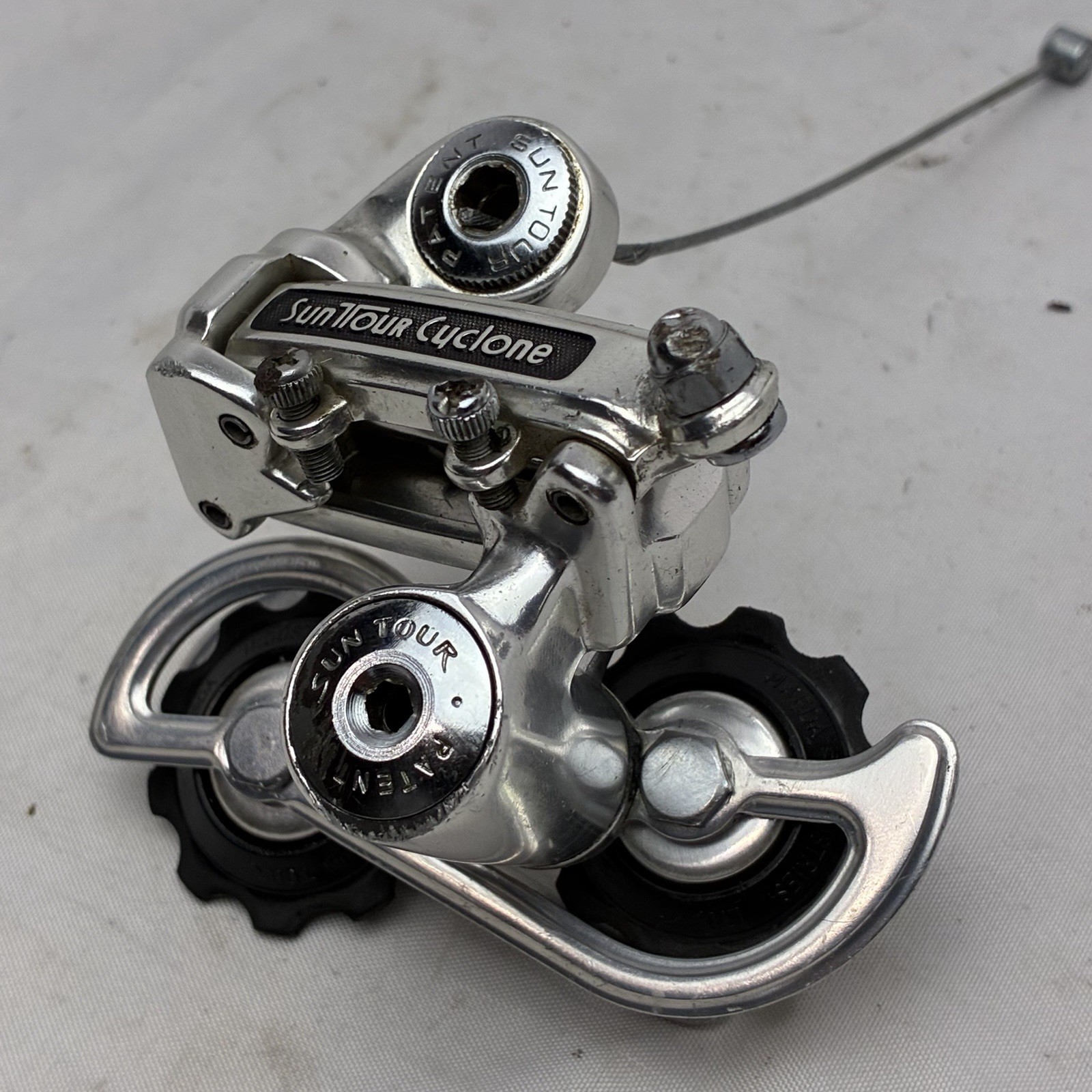Vintage Suntour Cyclone Rear Derailleur Short Cage Bolt-On Japan 185g Road Bike