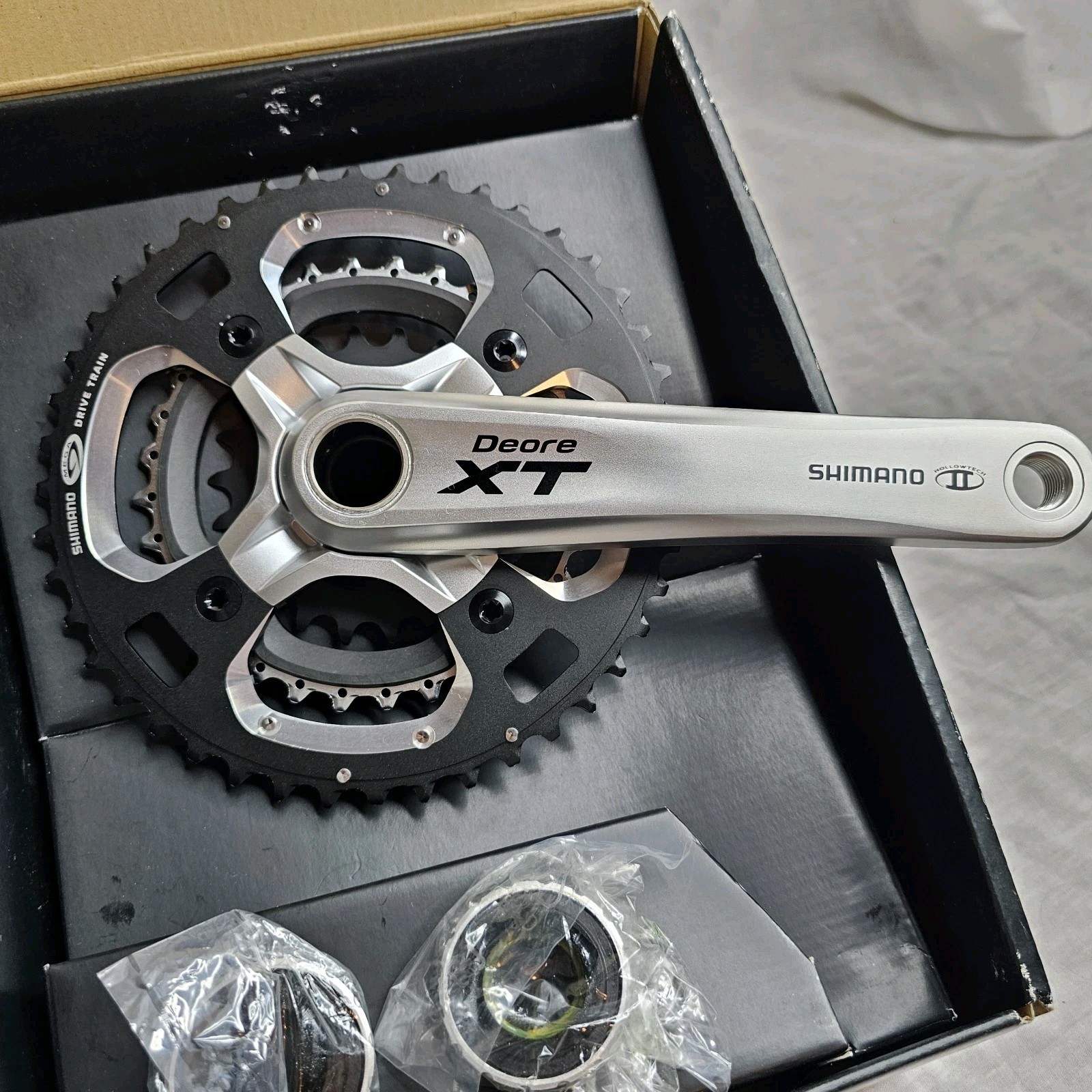Shimano Deore XT M770 Triple Chainset FC-M770 44-32-22 175 M775 BNIB *NOS/NEW*