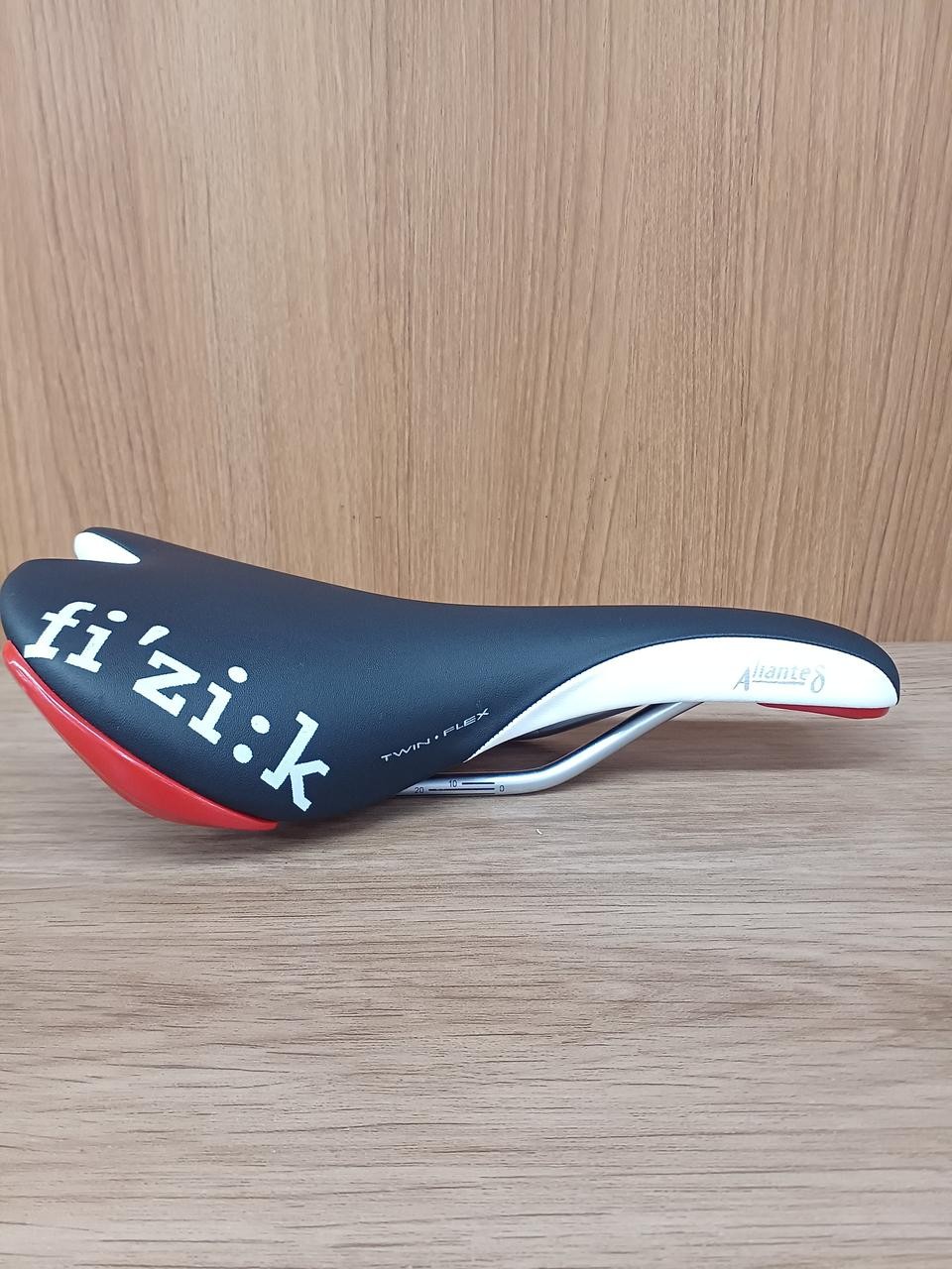 Fizik Aliante S Saddle