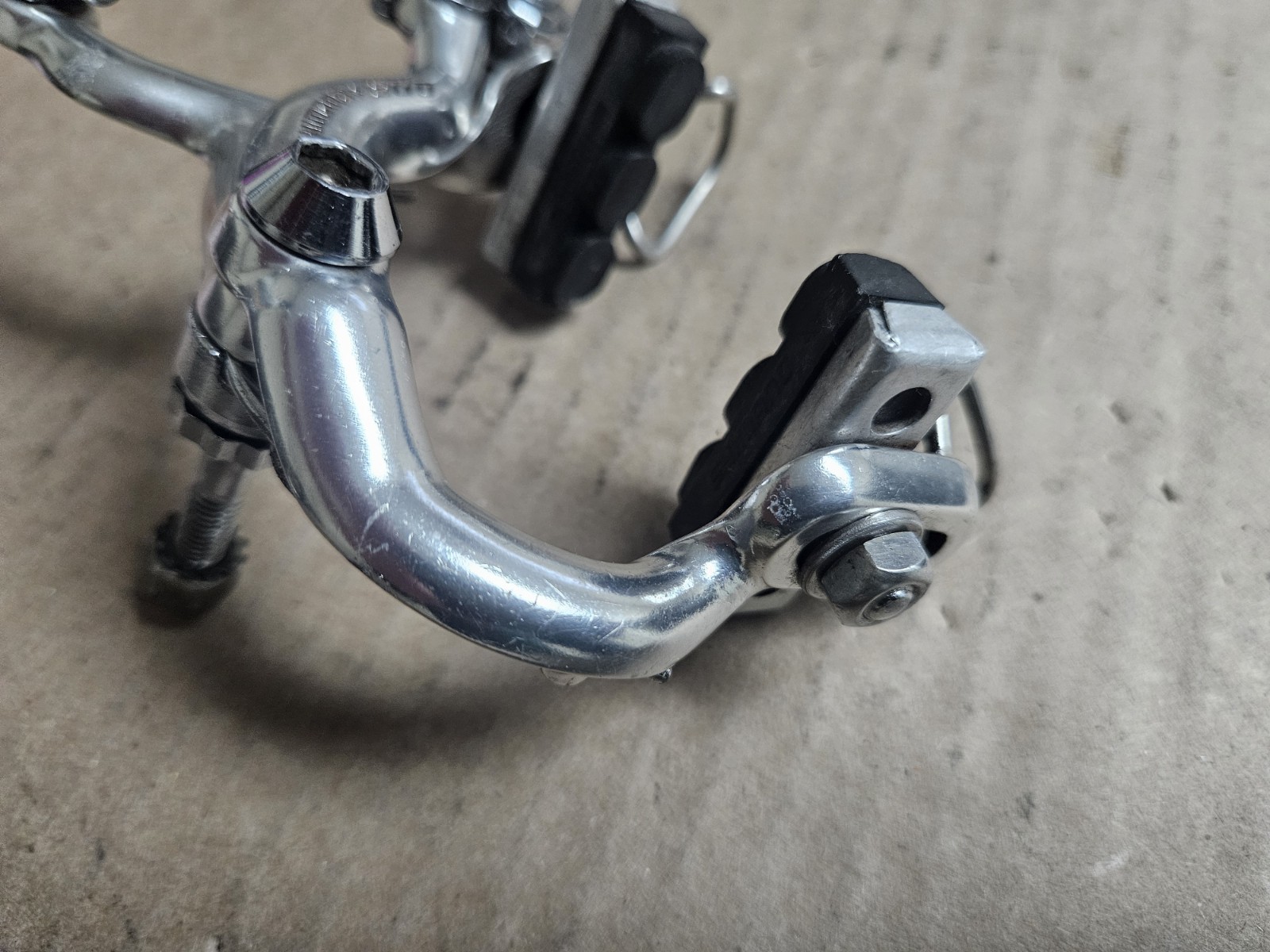 Vintage Shimano 600EX BR-6200 Arabesque Caliper Brakeset, single pivot, nutted