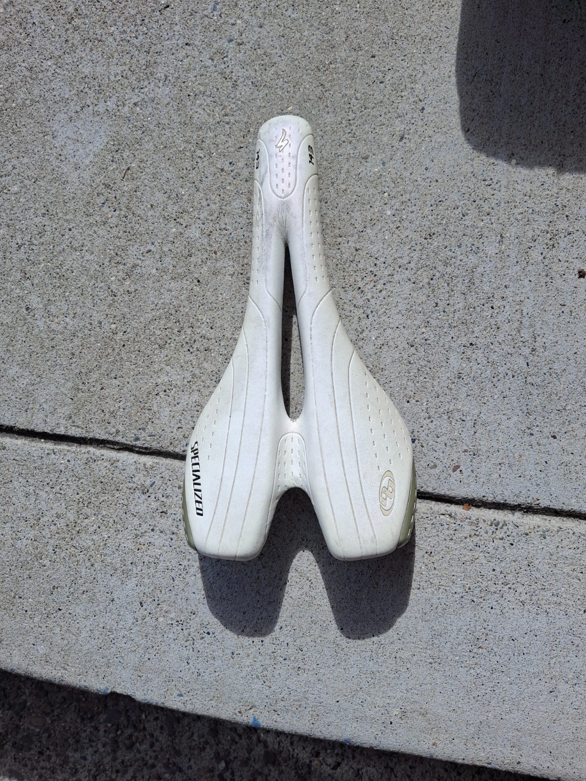 Specialized Phenom CrMo Rails 143mm Bike Saddle