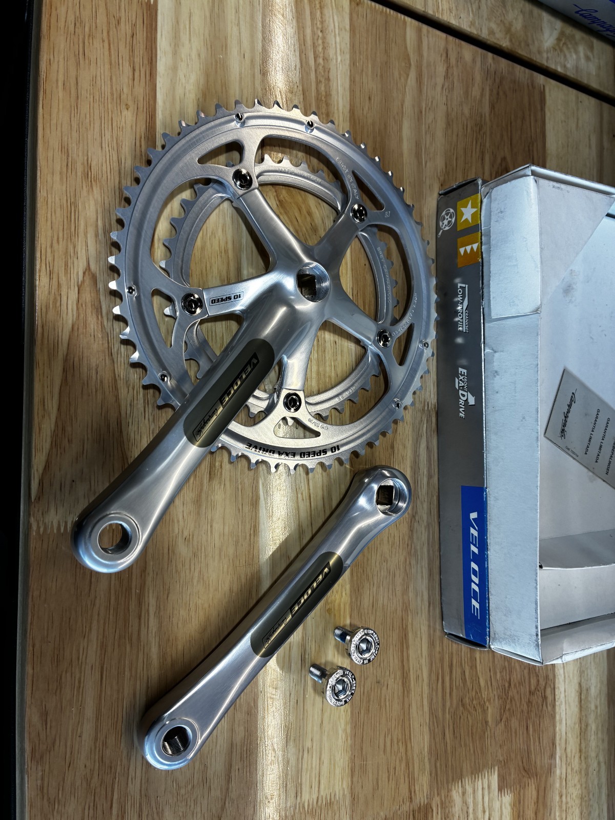 Campagnolo Veloce 10 Speed Crankset Crankset 172.5mm 2004 NOS