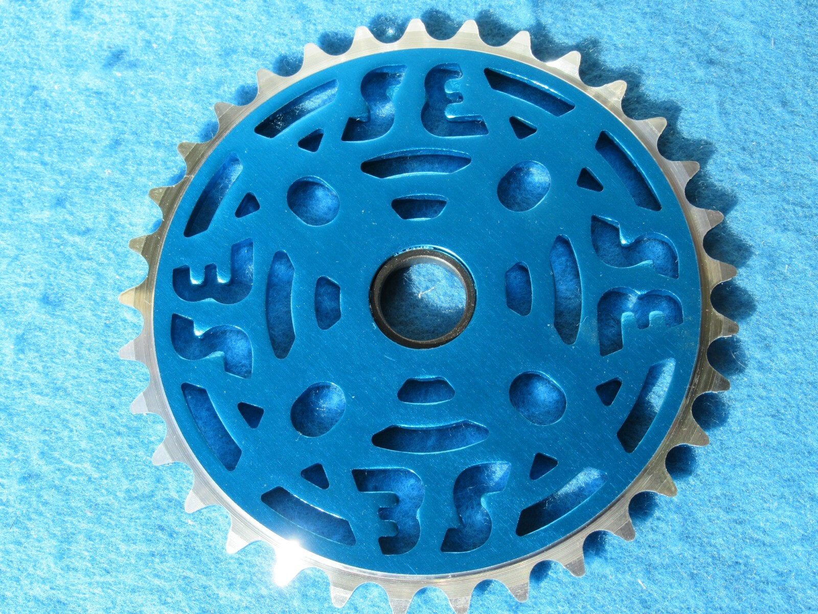 SE BMX Painted Blue 33T Chainring w/Adapter for 1/2″ x 1/8″ Chains – New