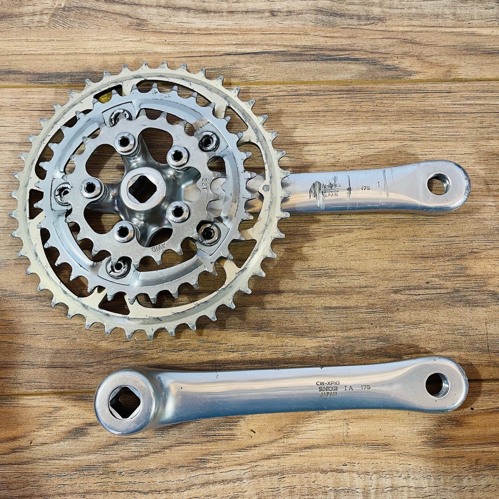 Suntour XC Pro MD Square Taper Crankset Grease Guard 175 Triple