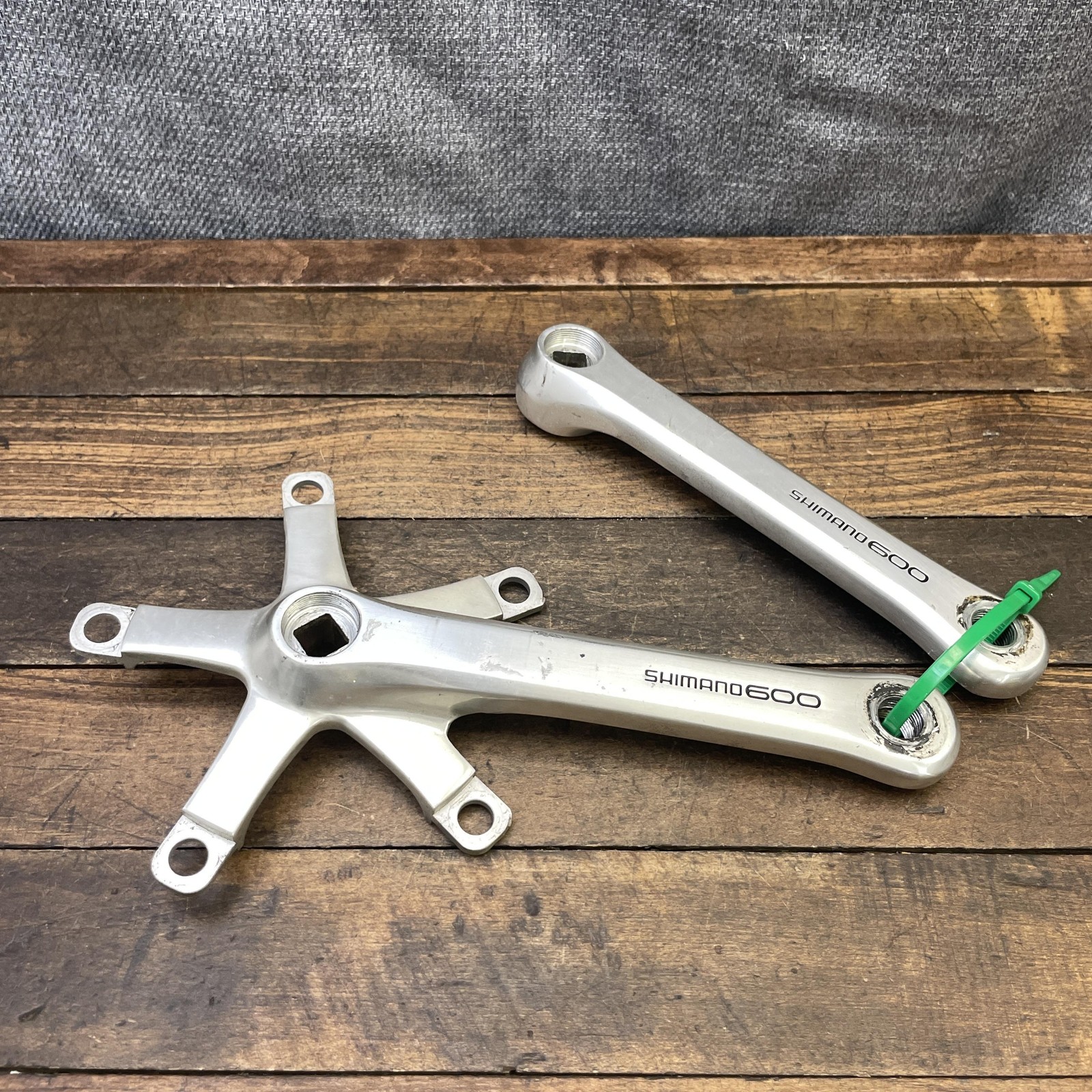 Vintage Shimano 600 FC-6207 Crankset 165mm 130 BCD Square Taper Arms Japan 80s