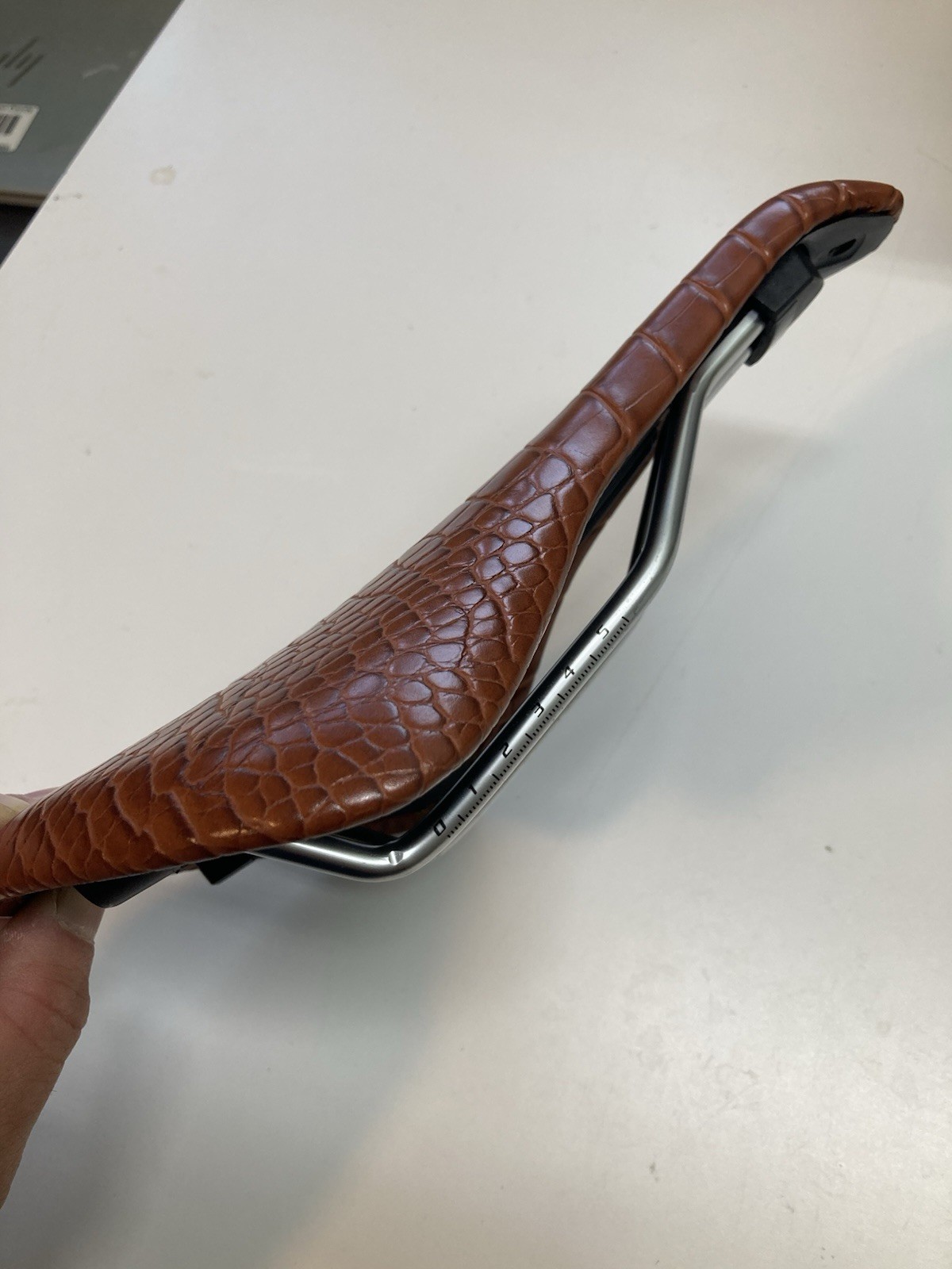 Brown leather saddle 160mm x 250mm road gravel mountain bike seat short power
