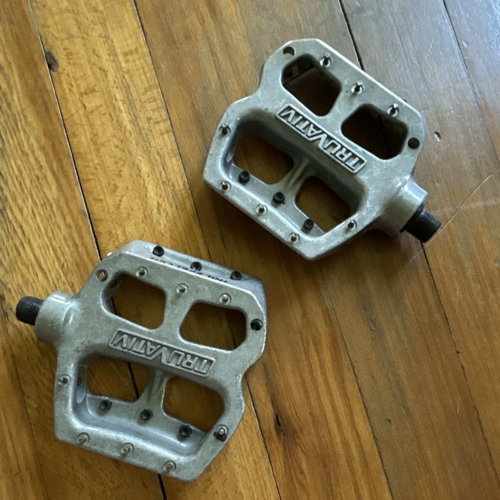 Truvativ Holzfeller Flat Platform MTB Pedals Alloy 9/16in Silver Pair