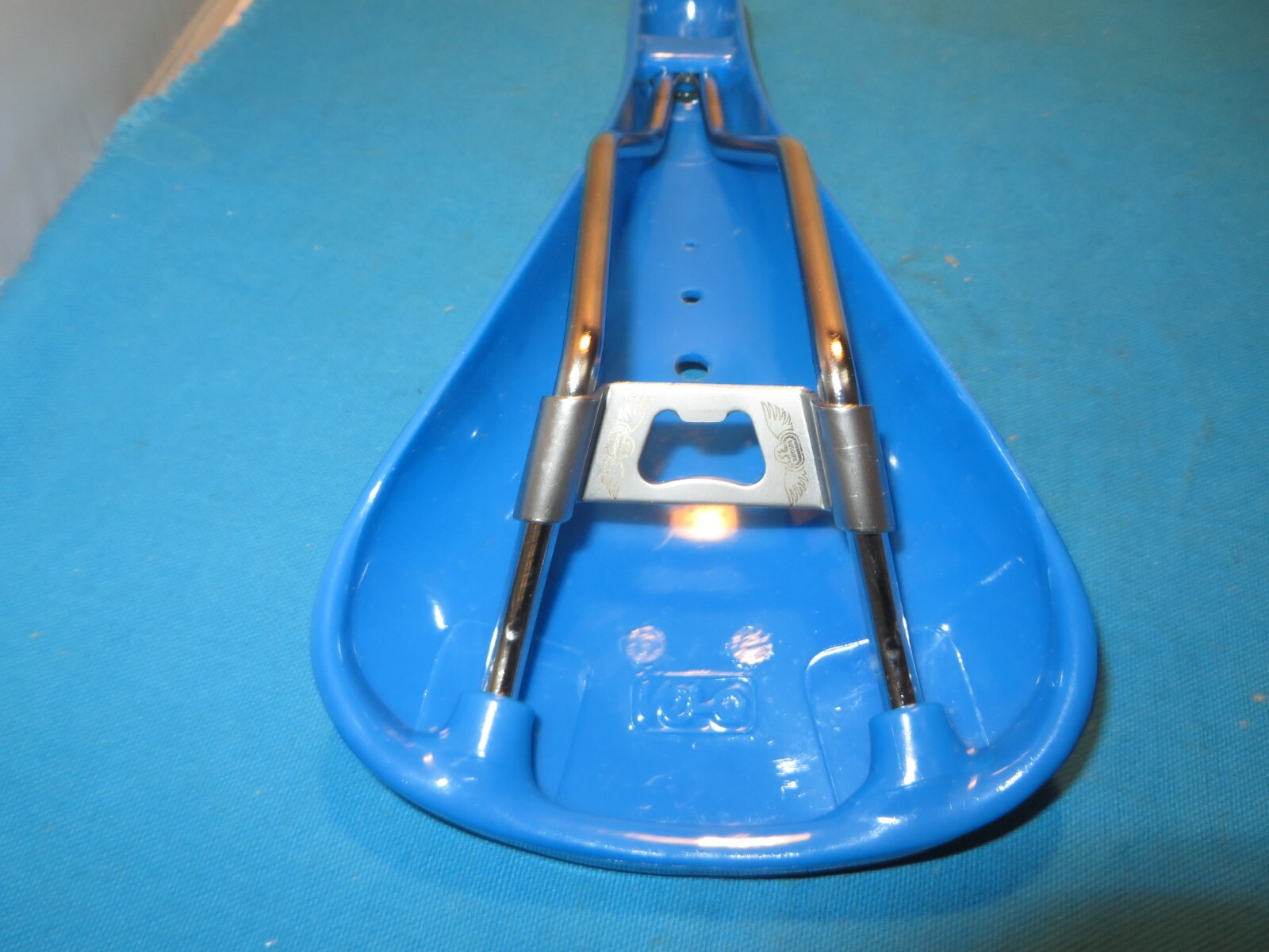 SE Racing BMX Blitz Blue Bicycle Seat with Bottle Opener Brace – New