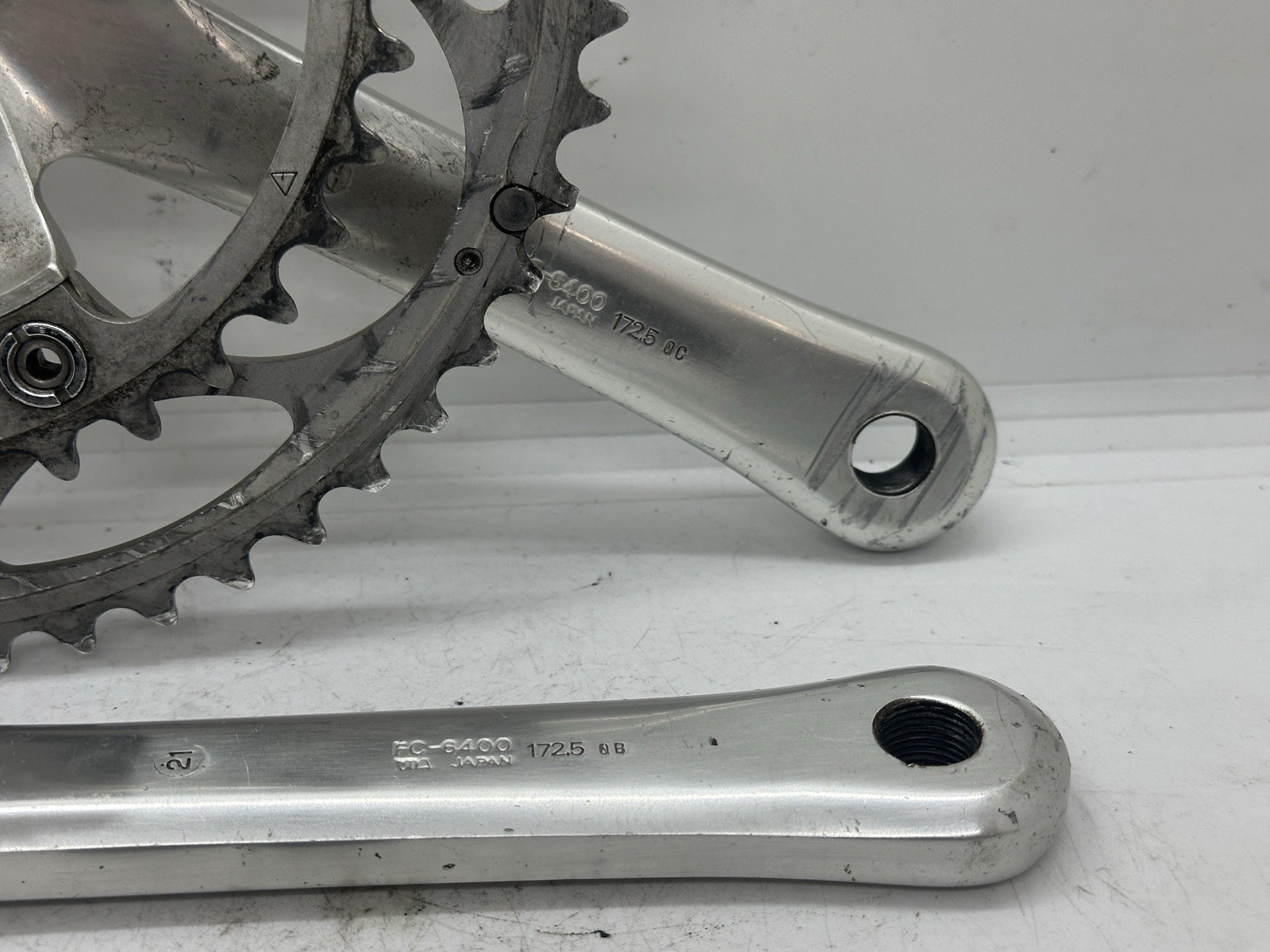 Shimano 600 FC-6400 Crankset 172.5mm 53/39t Square Taper Silver