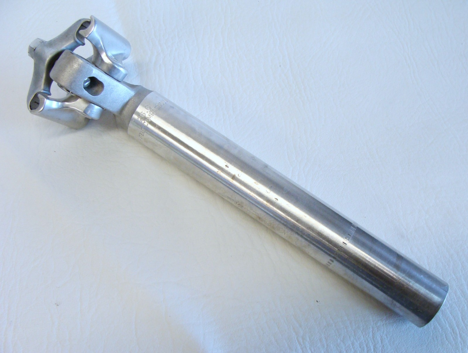 ~ Vintage 70’s Campagnolo Nuovo Record 26.6 x 210mm Alloy Seatpost – VGC ~