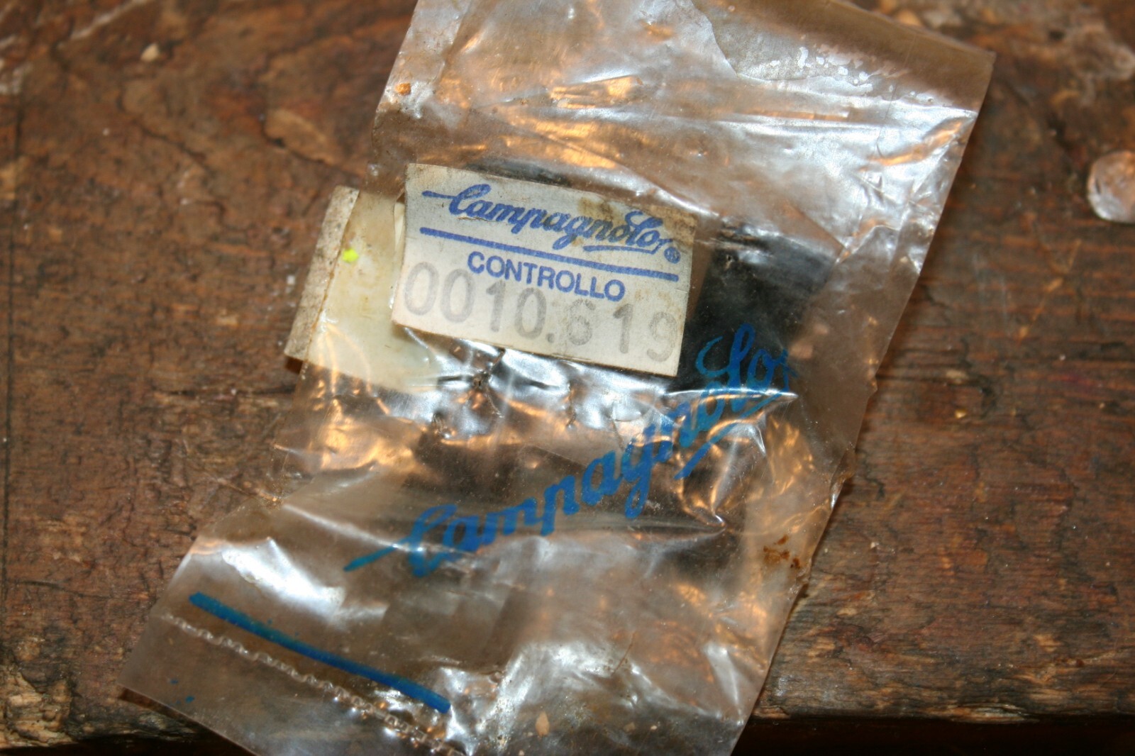 NOS CAMPAGNOLO Bottom Bracket Metal Cable Guide • Part #1134078 New-in-Package