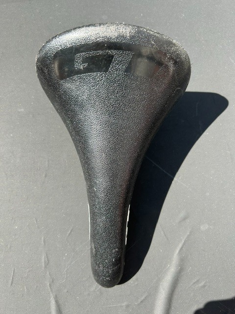 GT BMX Seat Black Plastic for any PRO SERIES – MACH ONE – INTERCEPTOR