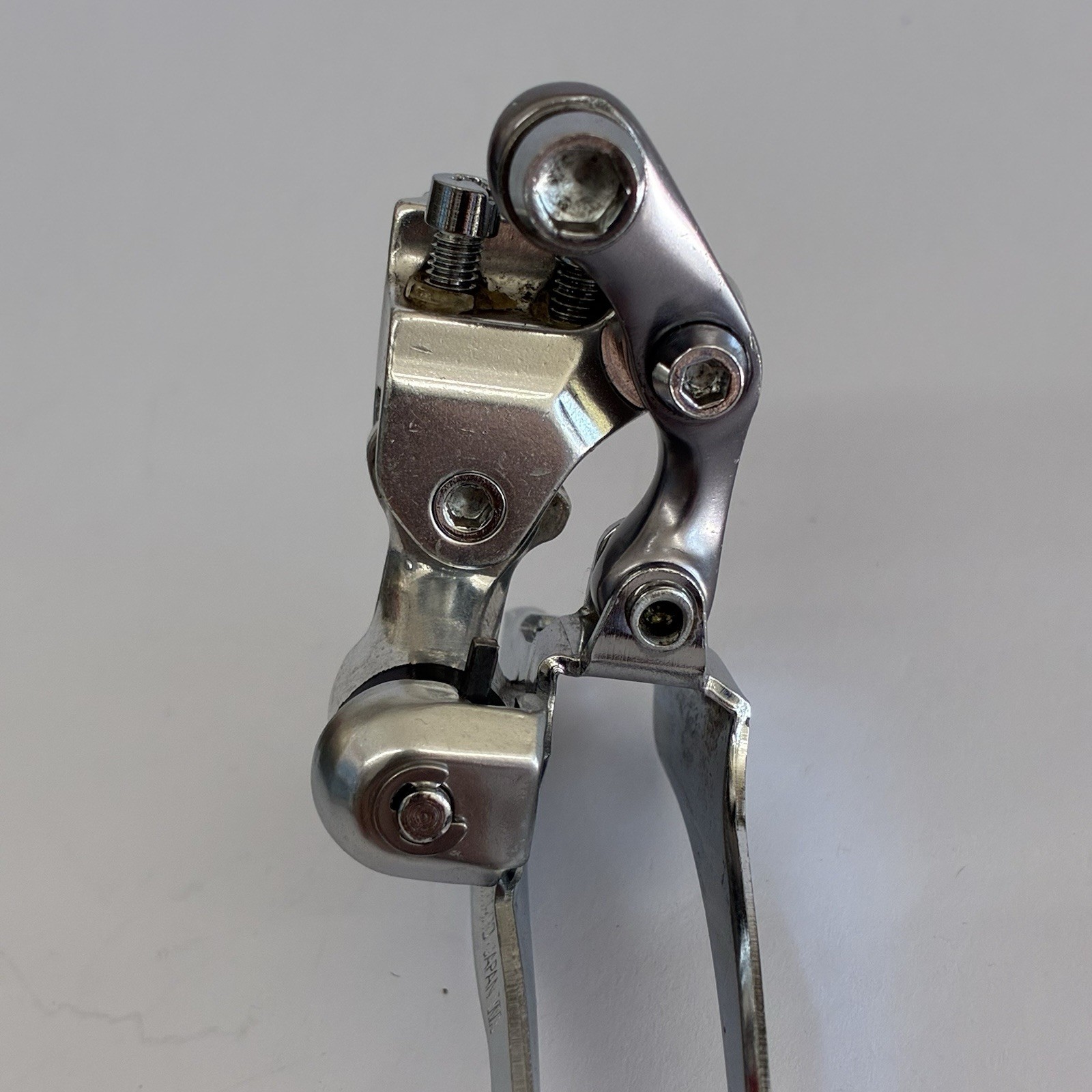 Shimano Dura-Ace FD-7400 Front Derailleur Braze-On Double used VG condition.