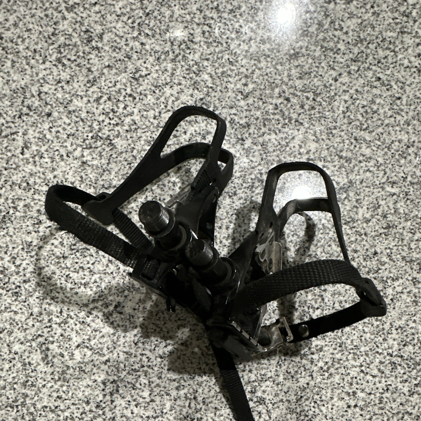 Black Metal Bicycle Toe Clip Pedals w/ Straps, 9/16 in Axle, Loose Bearings
