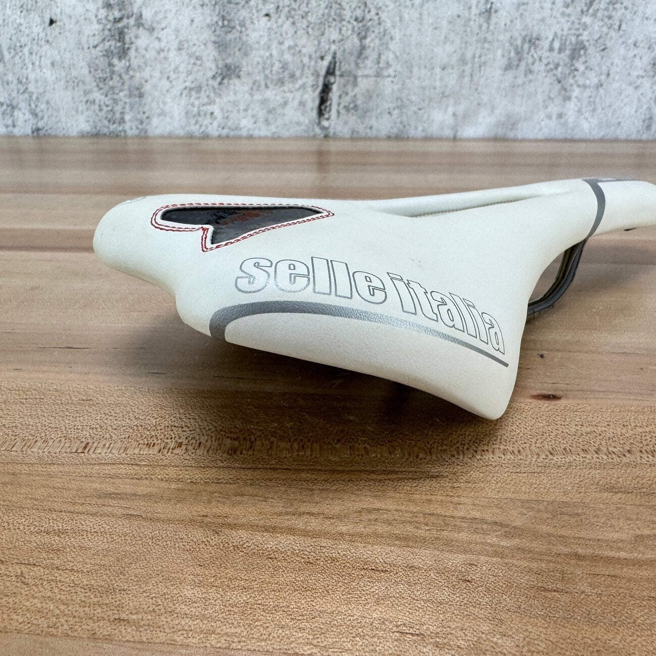 Selle Italia SLR 135mm 7x7mm Titanium 316 Rails White Bike Saddle 234g