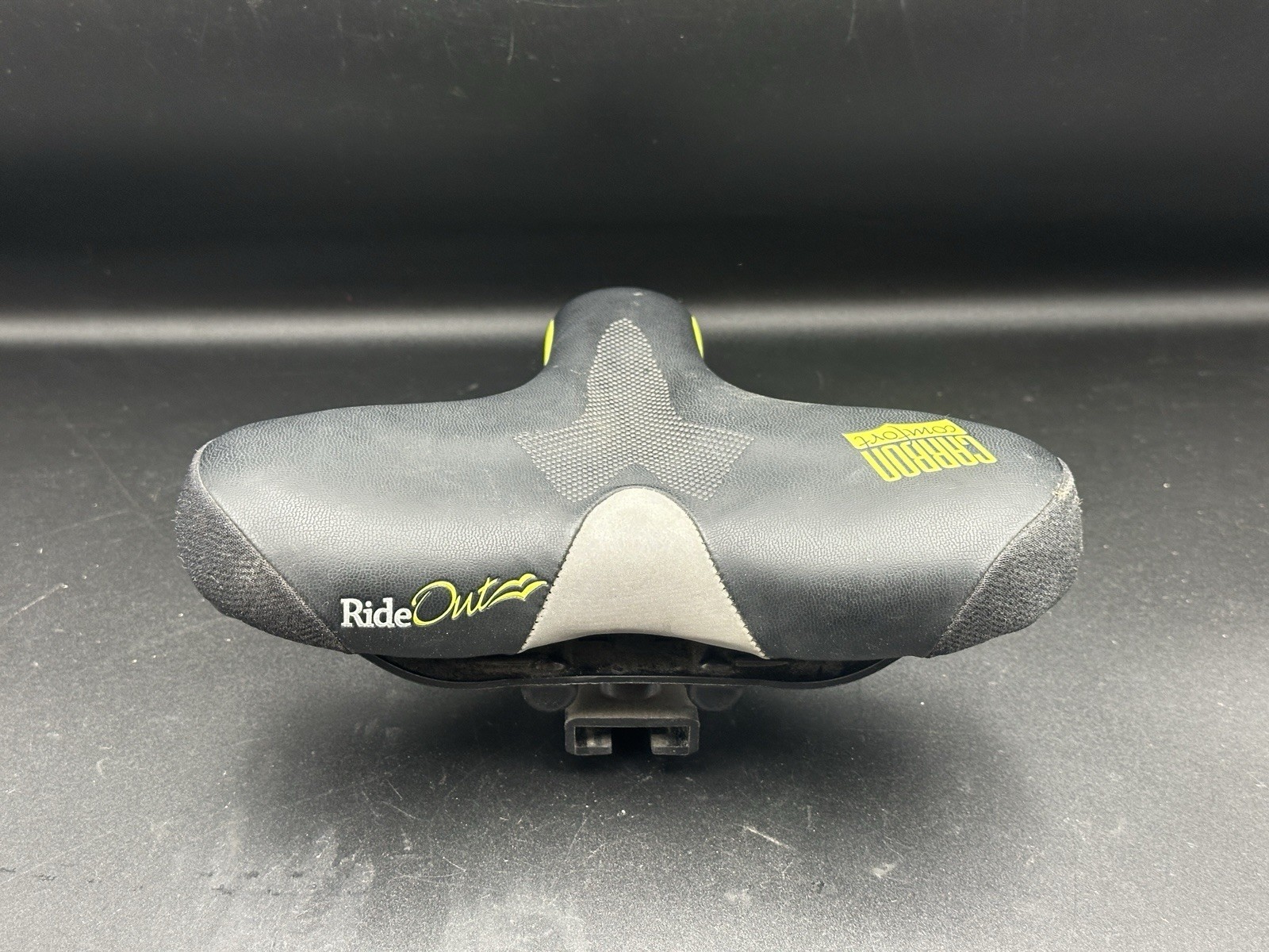 RideOut Technologies Carbon Comfort Saddle Short Nose Green Black Unique Shape