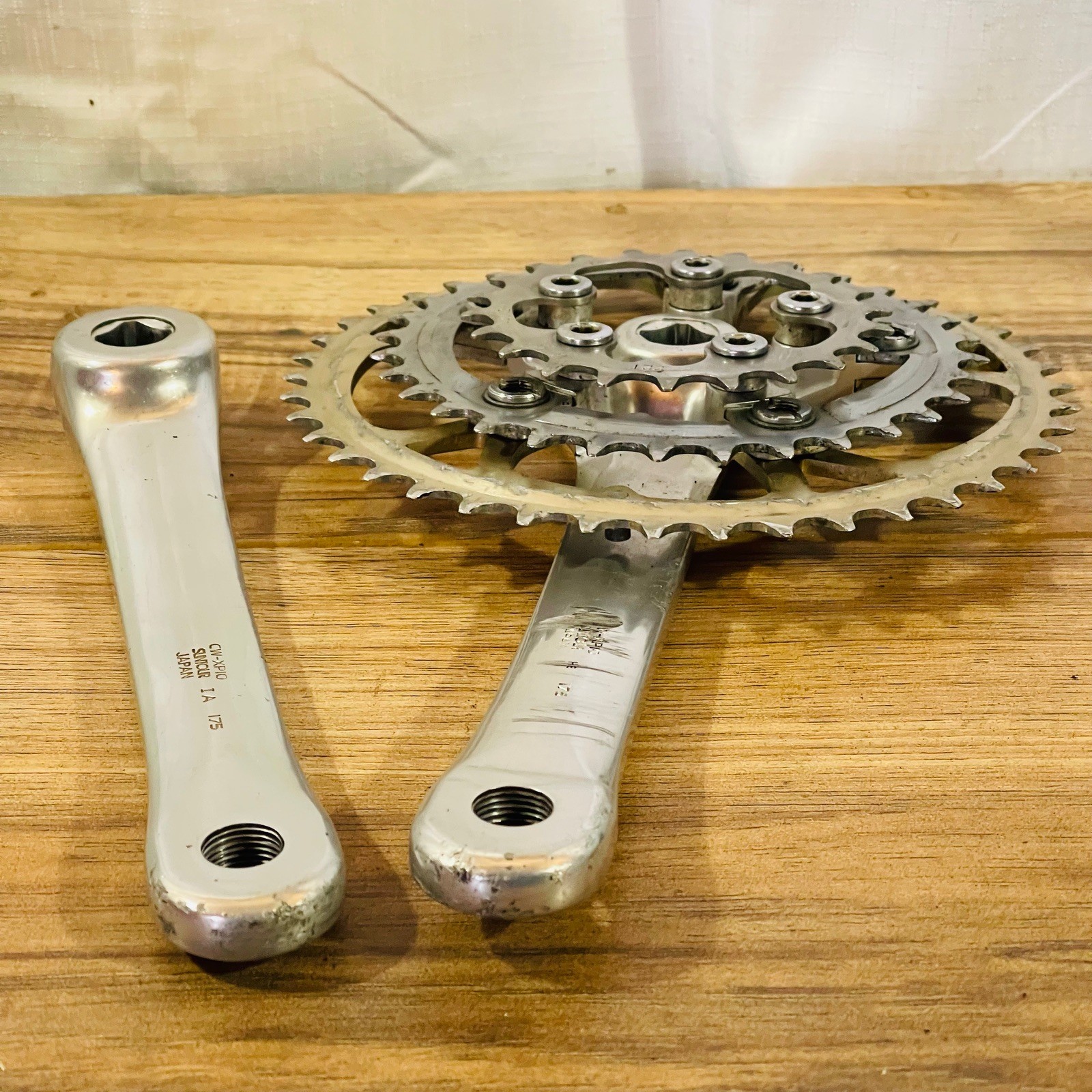 Suntour XC Pro MD Square Taper Crankset Grease Guard 175 Triple