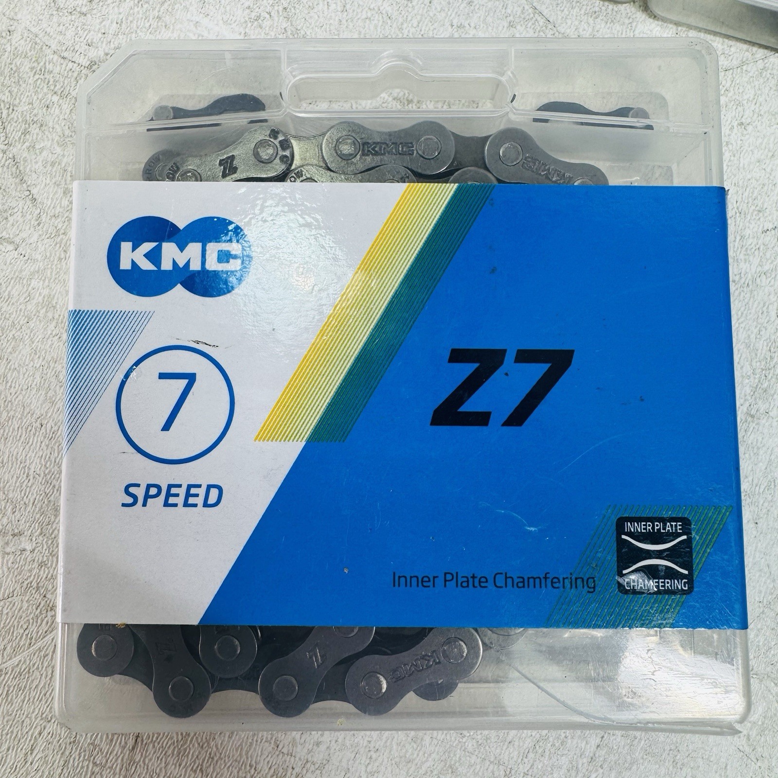 Lot of 3- KMC Z7 Bike Chains Quick Links – 114 L – 7 Speed. 1 Without Quick Link