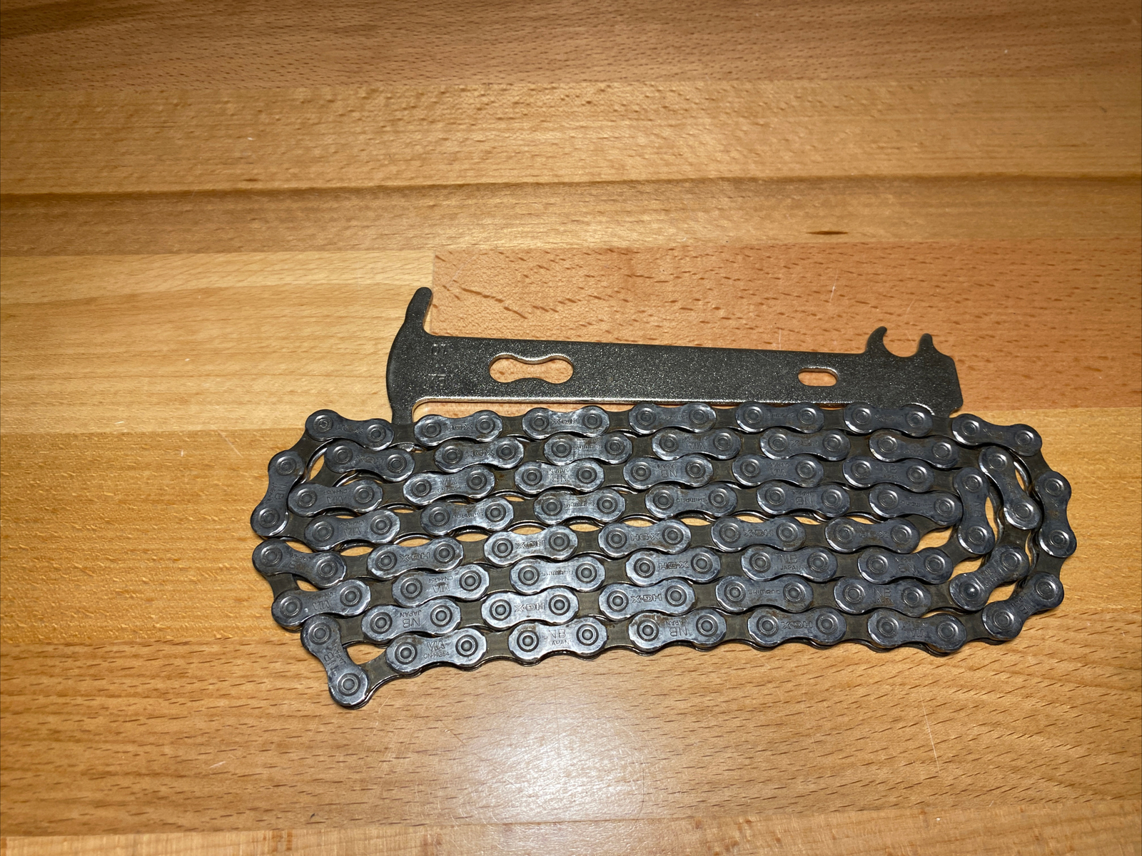 Shimano 105 CS-5700 10 Speed 11-28T Cassette, Ultegra CN-HG54 Chain