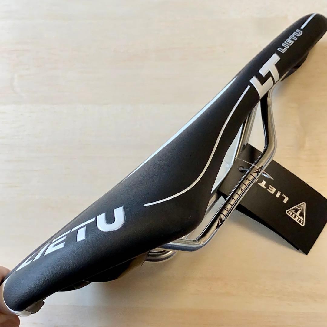 Bicycle Saddle Thin Black White Line Sporty Design for Road Cross Bikes