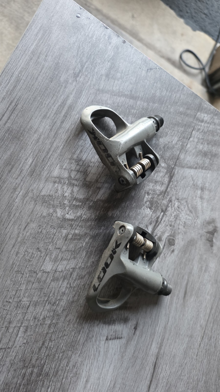 Look Keo Easy Road Bike Clipless Pedals Gray, Lightweight, Pair, 235g