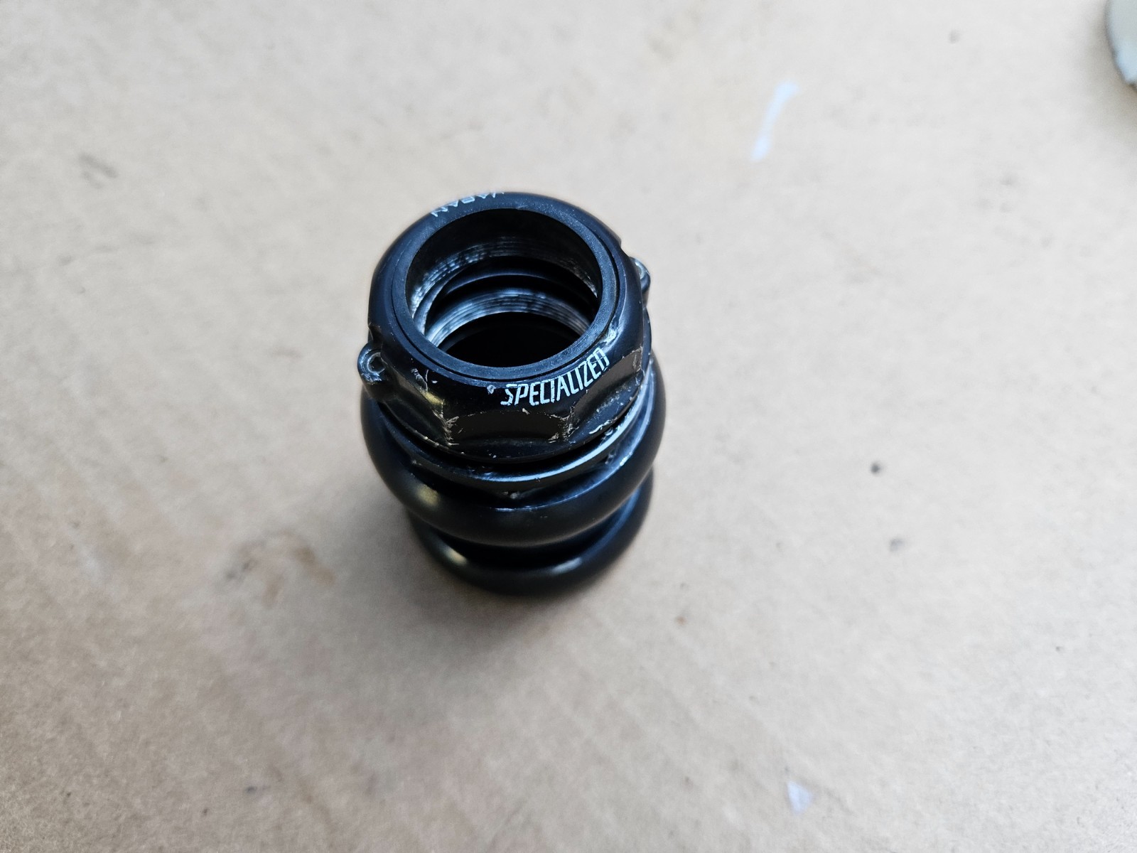 Vintage 90s Specialized 1-1/8″ Threaded Headset Black made in Japan