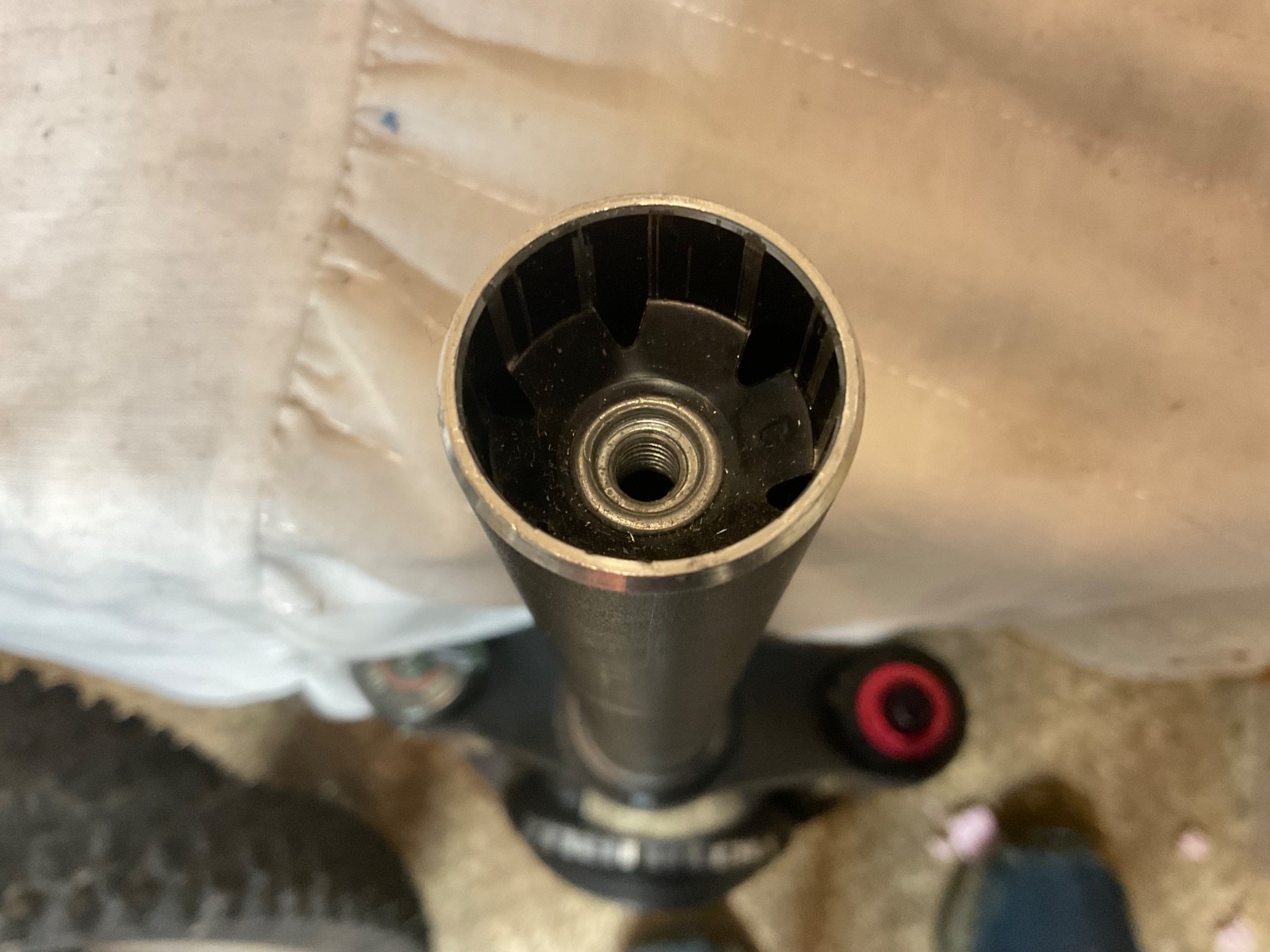 Manitou Minute SPV RT Fork 26” 1-1/8” Disc QR 90-120mm Broken Rebound Part
