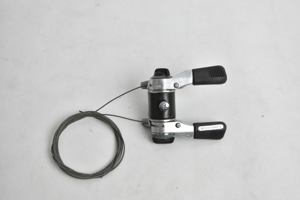 SUNTOUR accushift stem shifters ! index 6s ! clamp 20mm ! NOS !