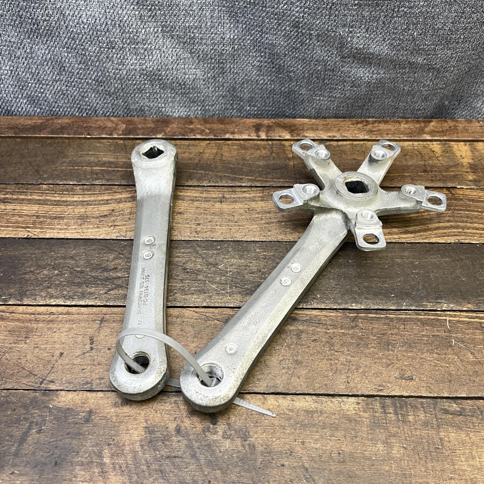 Vintage Shimano FC-B124 Crank Set 175 Mm 110 BCD Triple Japan Touring MTB