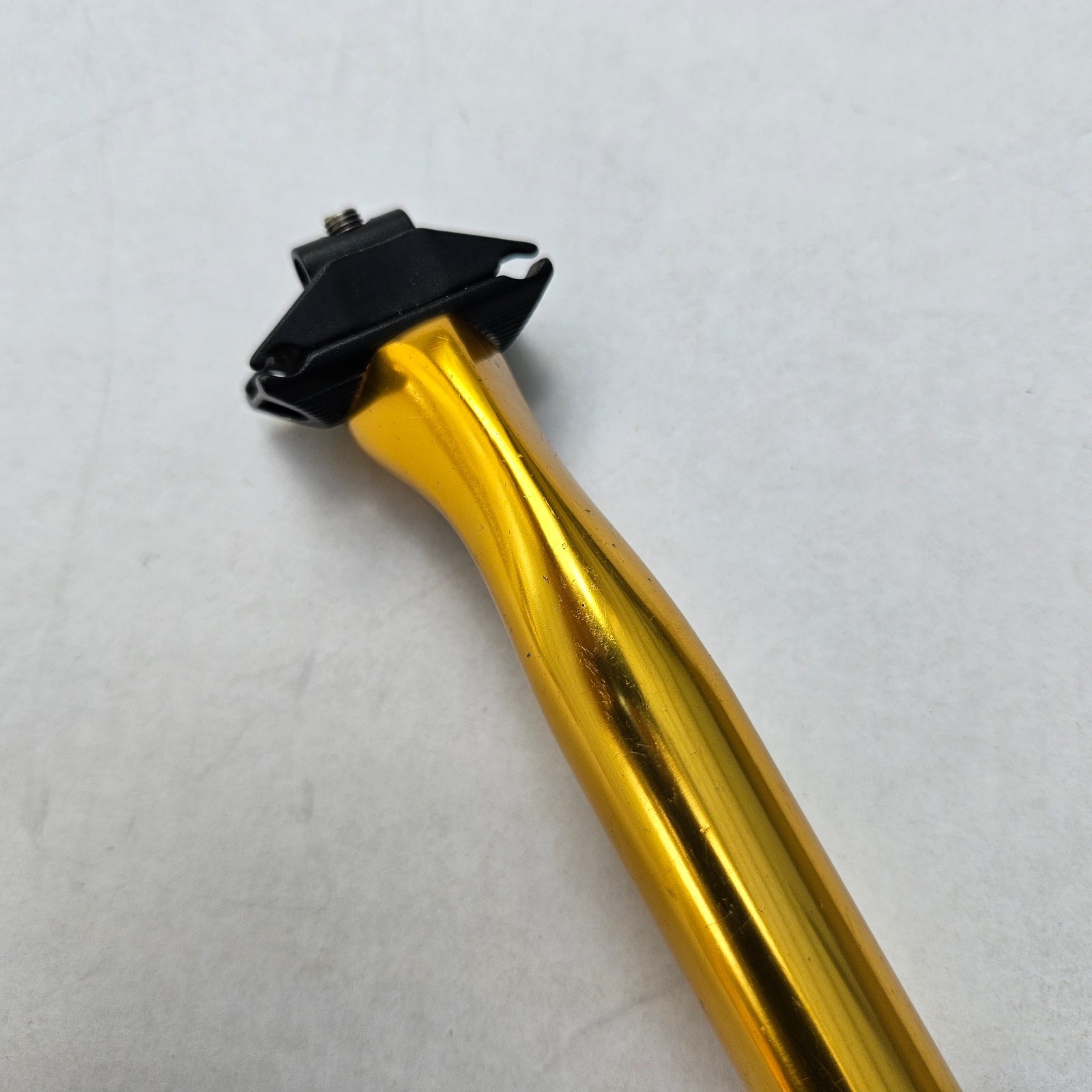 Unknown Golden Seatpost 27.2mm x 300mm 27.2 Road Mountain Bike Aluminum