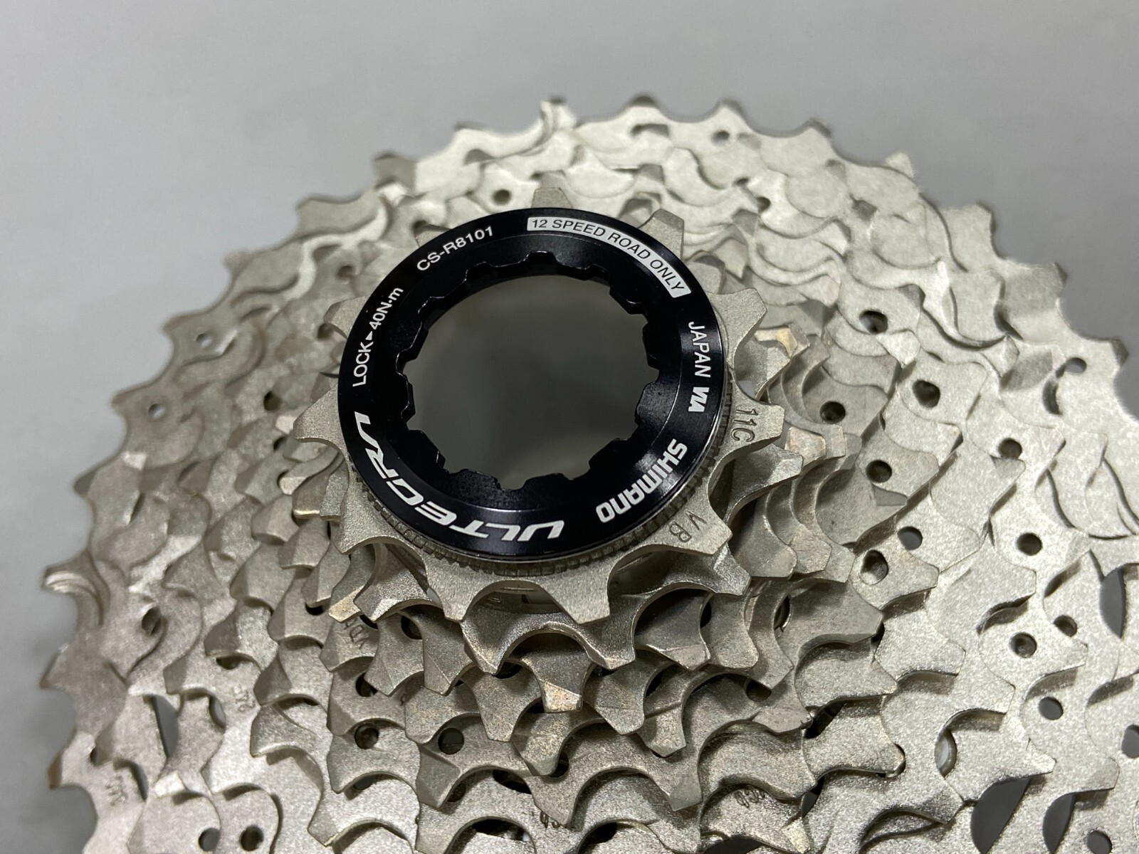 Shimano Ultegra CS-R8100 12-Speed HYPERGLIDE+ Road Cassette Sprocket (11-34T)