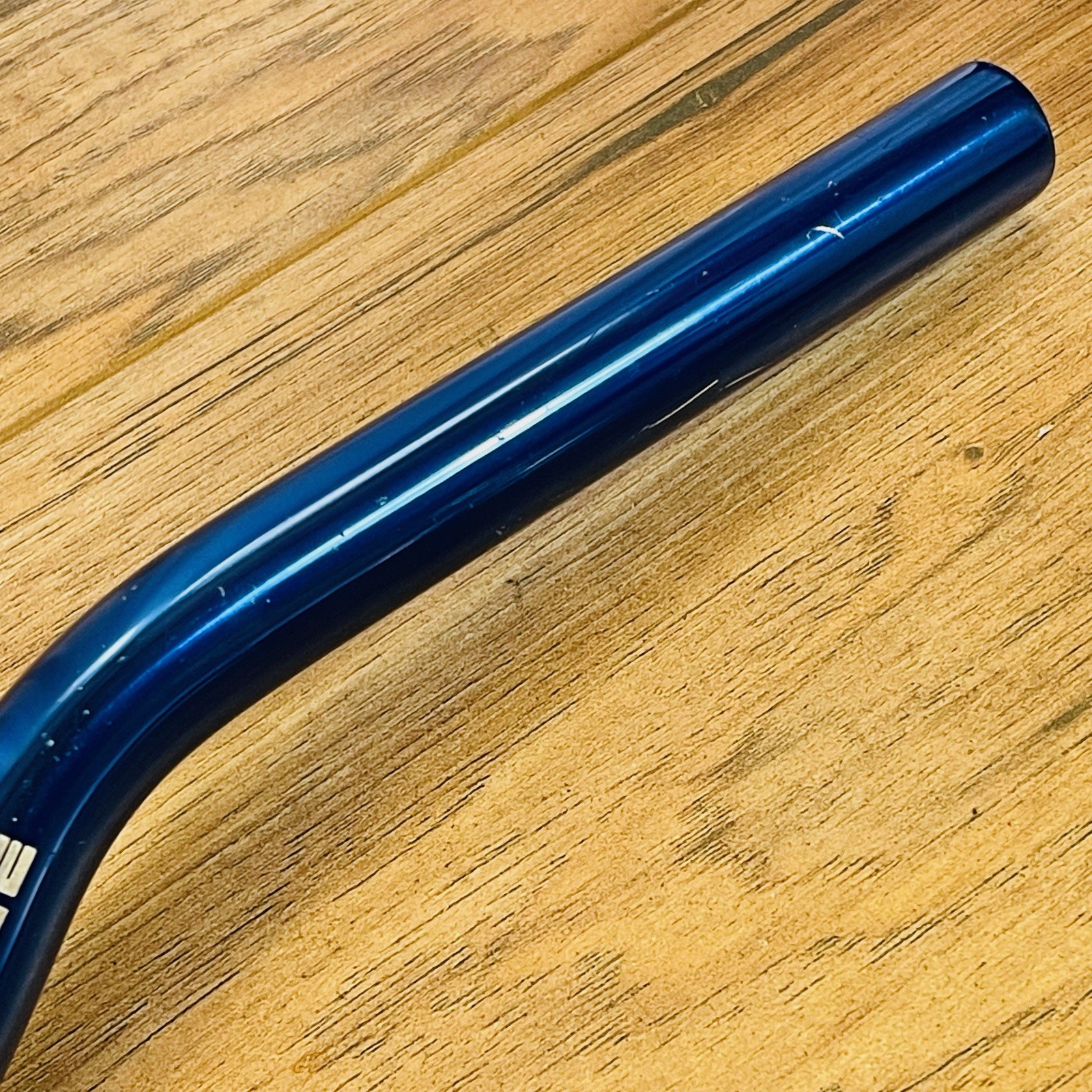 Origin8 Urban Pro Rise Handlebar 560 25.4 Blue Ano 3DV Anodized