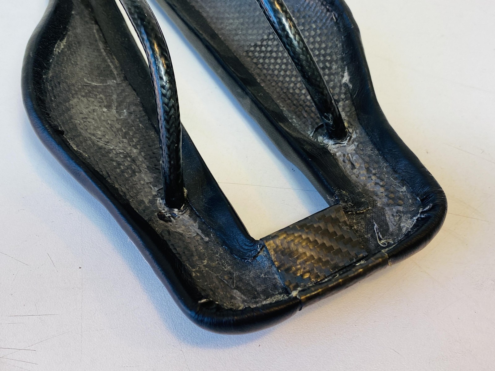 NOS Dash Strike Saddle Narrow 48mm Black Carbon Fiber 130g Gen 1